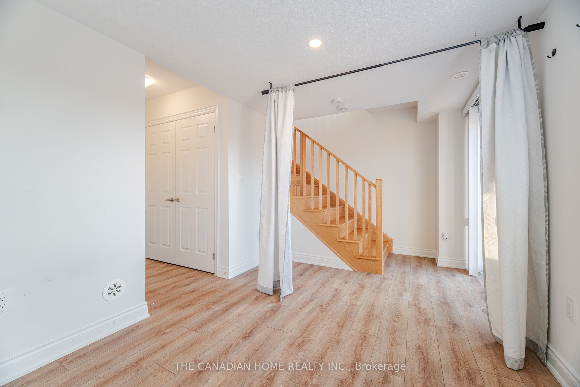 241 Danzatore Path Property Photo 44