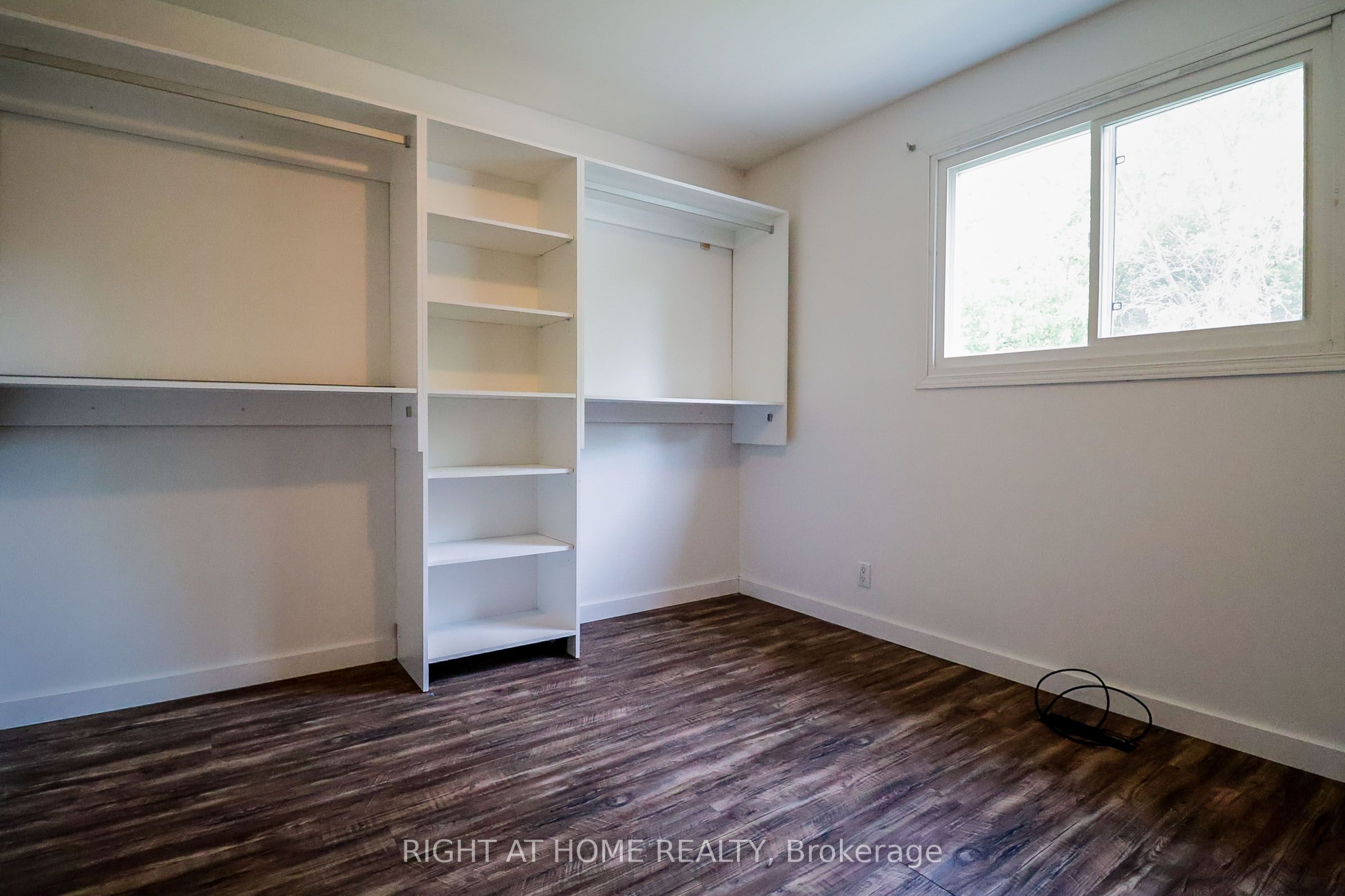 1327 Commerce Street Property Photo 16