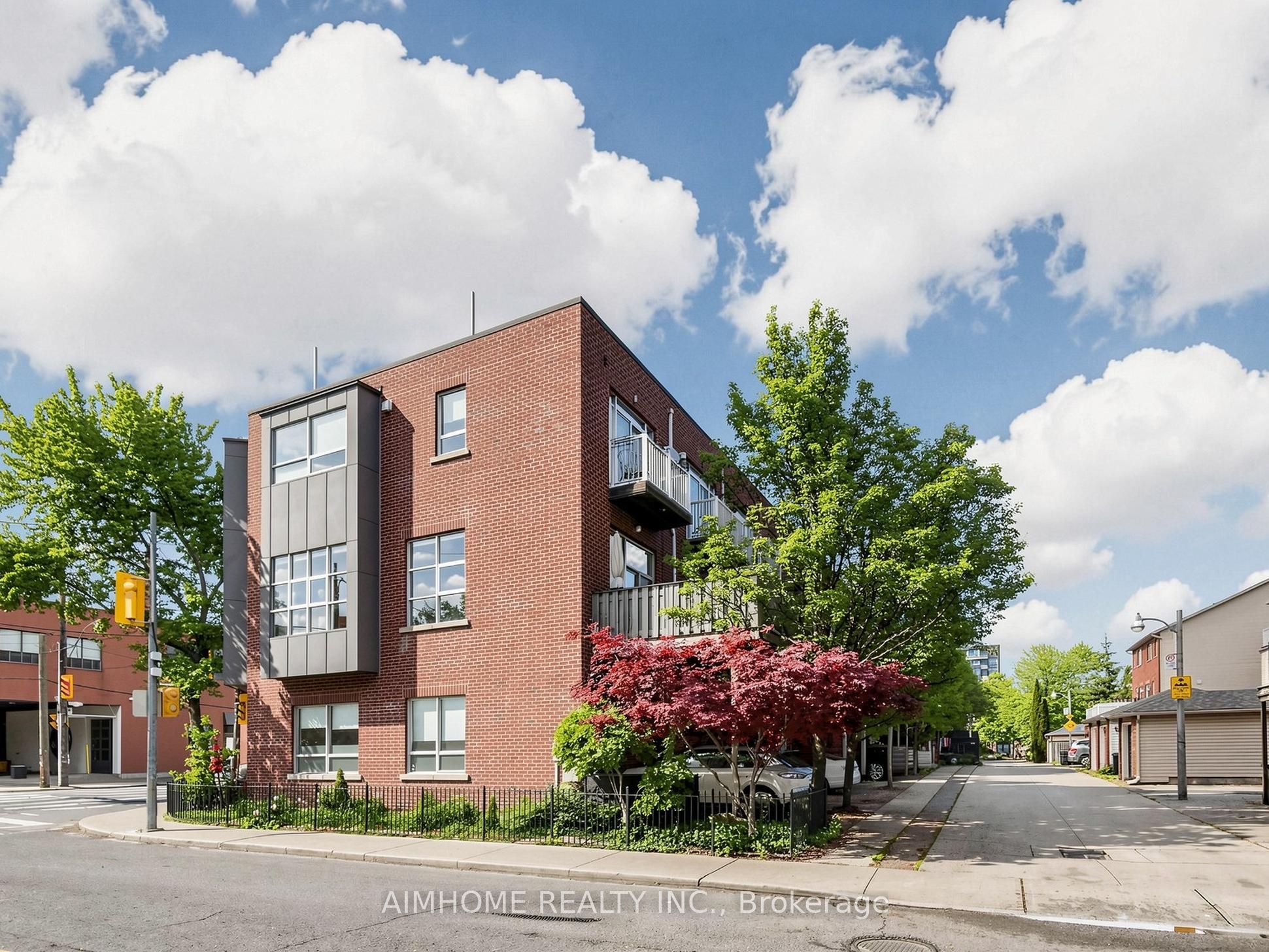 1089 Dundas Street E Property Photo 1