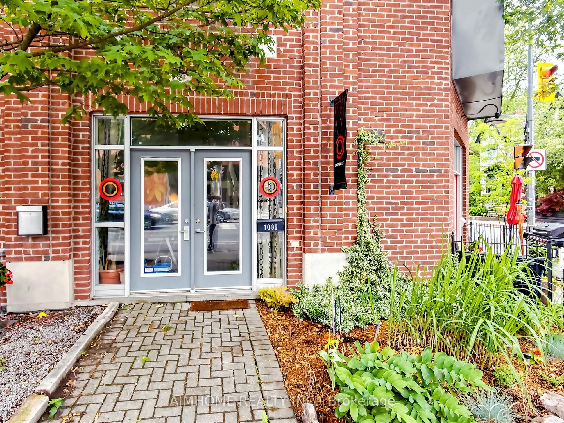 1089 Dundas Street E Property Photo 3
