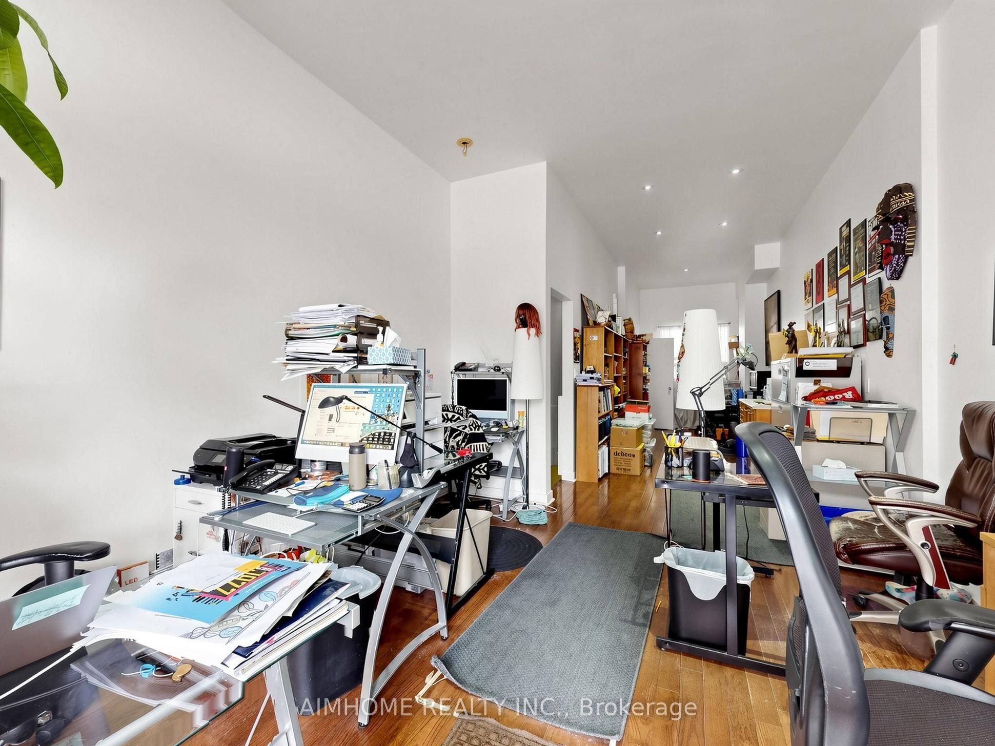 1089 Dundas Street E Property Photo 5