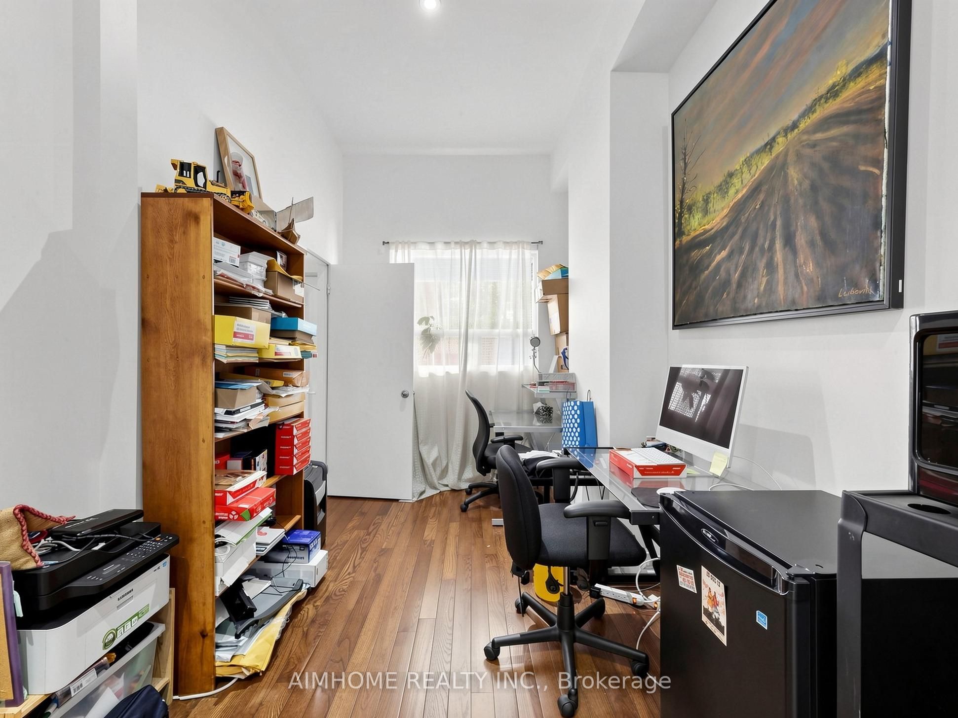 1089 Dundas Street E Property Photo 6