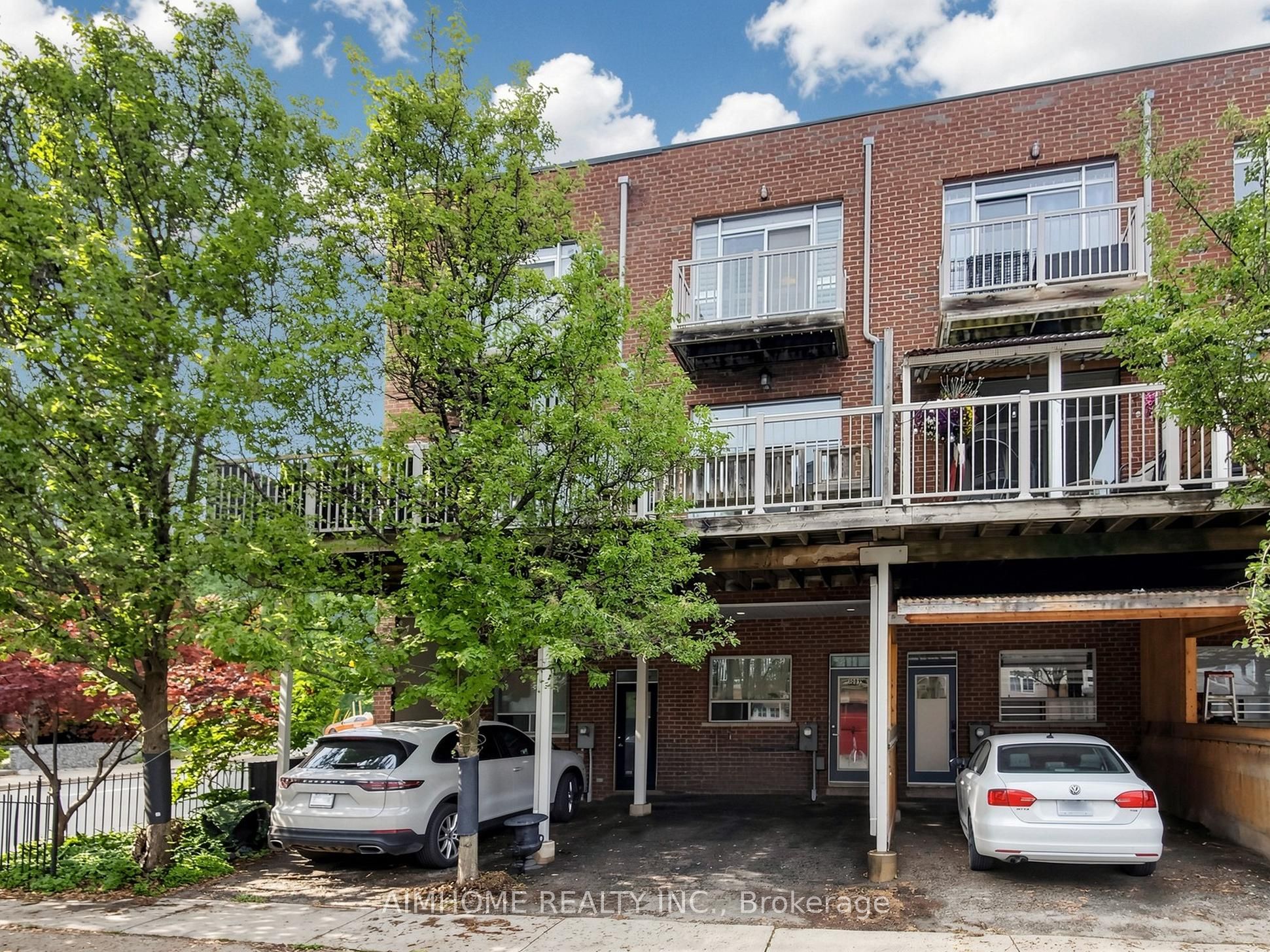 1089 Dundas Street E Property Photo 14