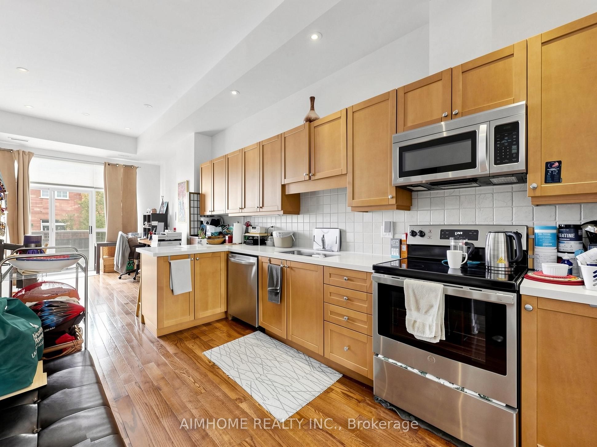 1089 Dundas Street E Property Photo 21