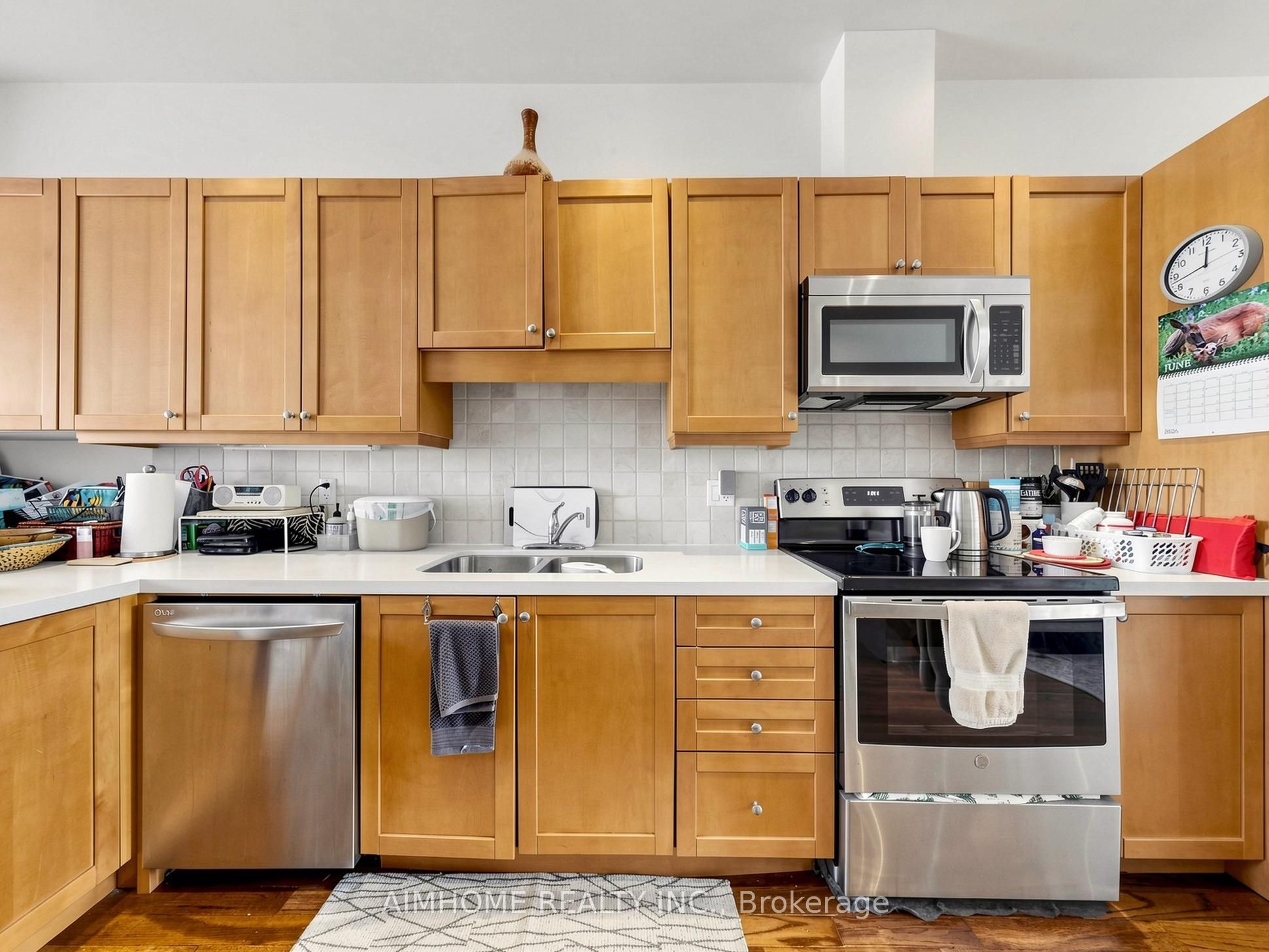 1089 Dundas Street E Property Photo 22