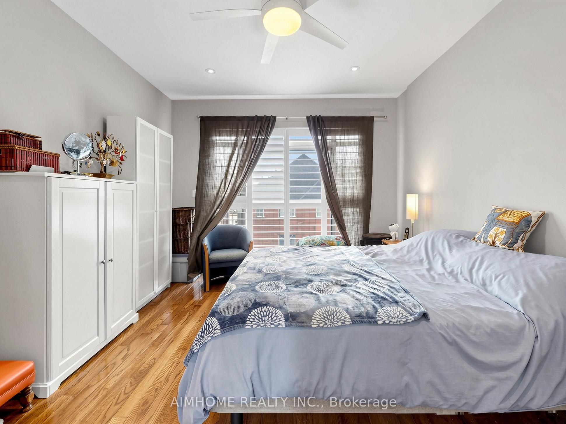 1089 Dundas Street E Property Photo 27
