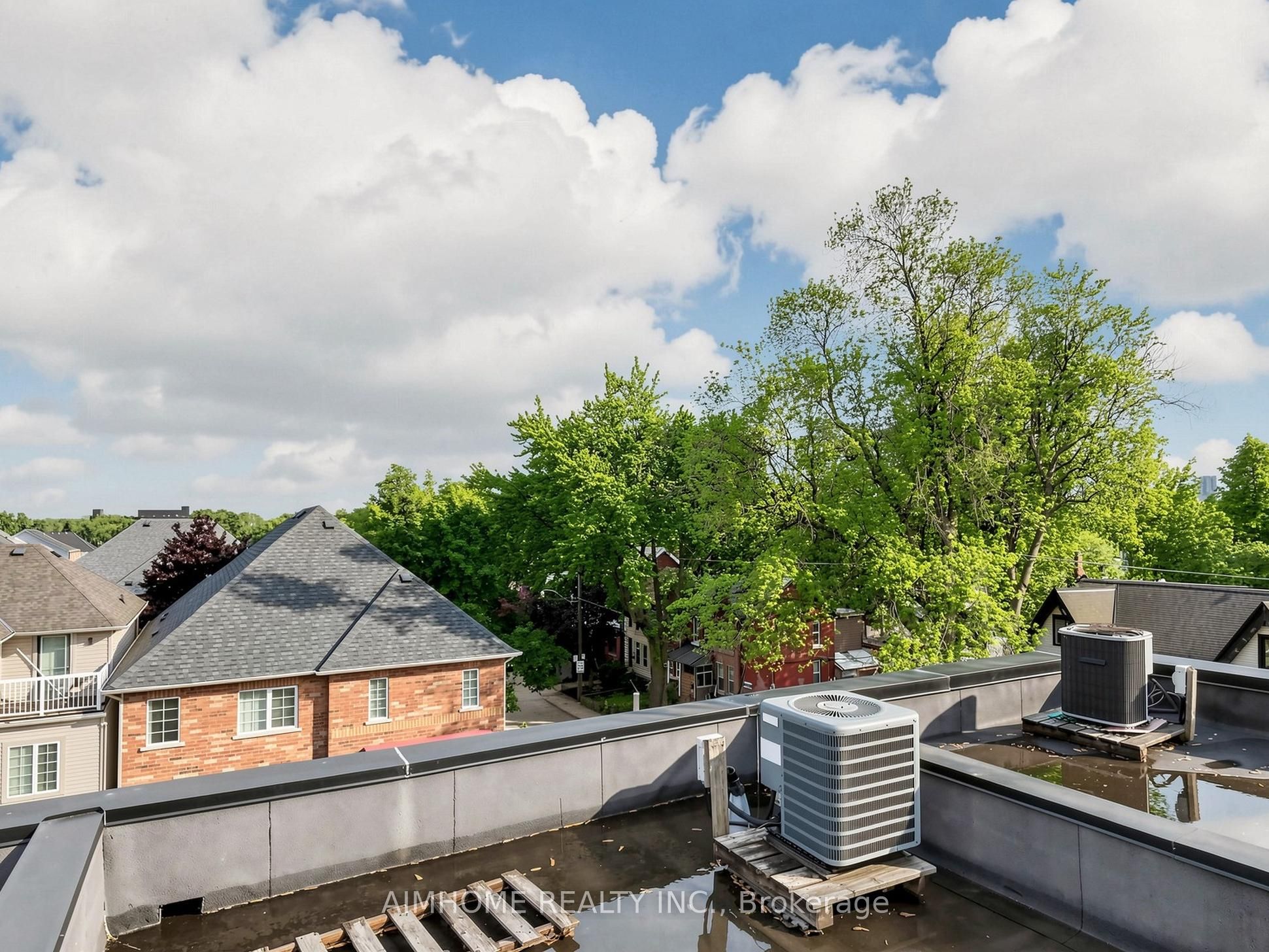 1089 Dundas Street E Property Photo 33
