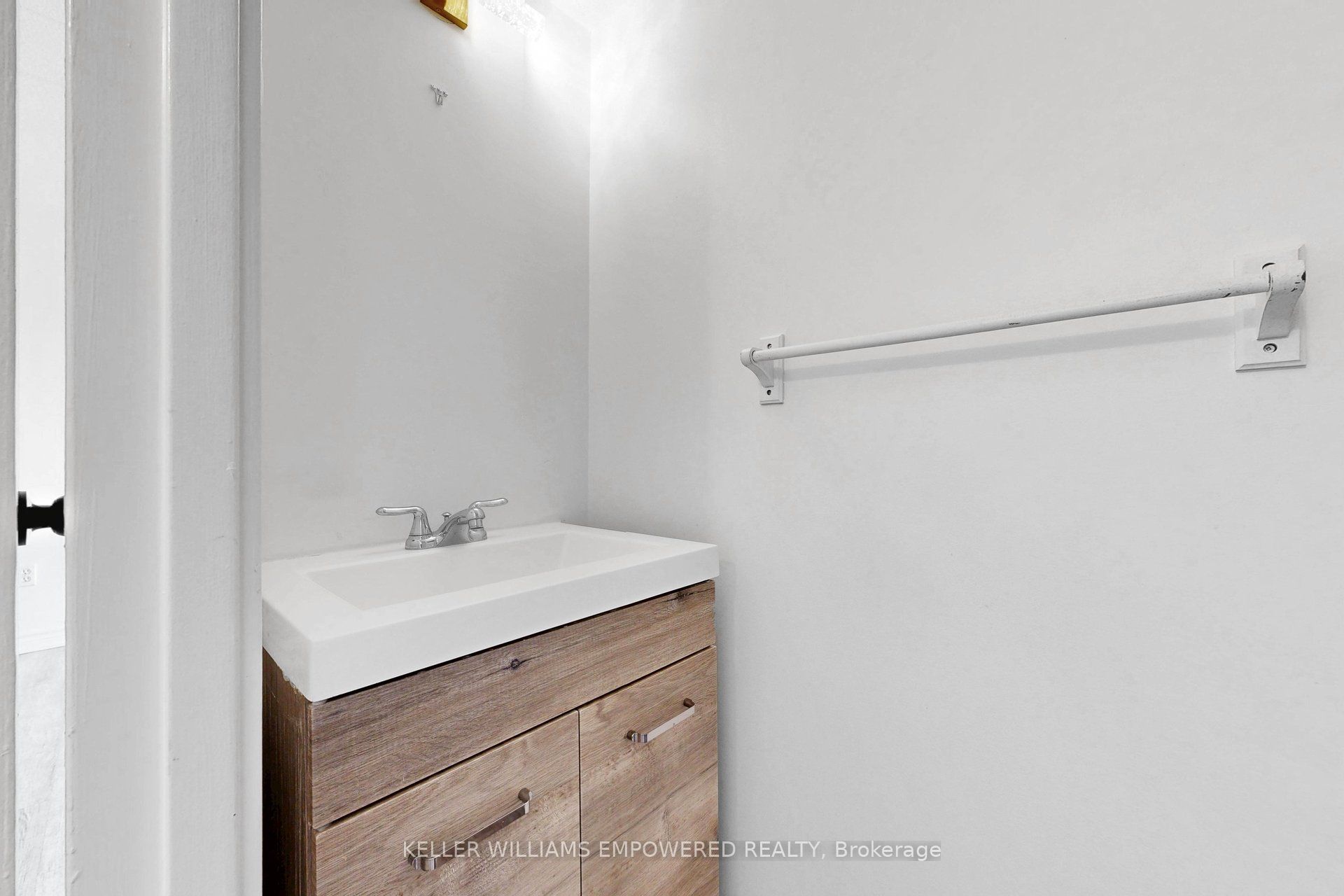 43 Taunton Road E 36 Property Photo 21