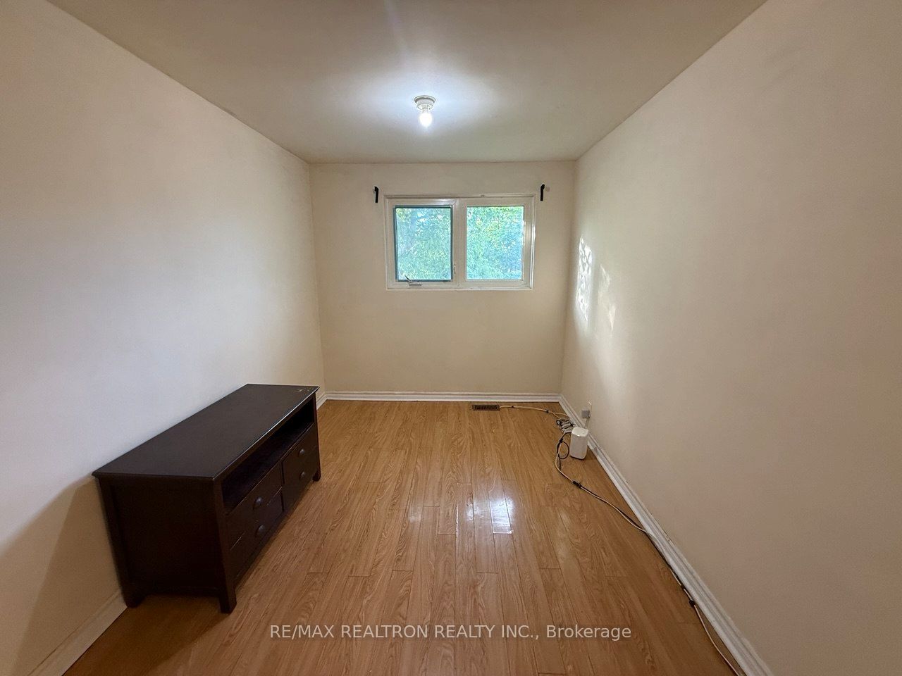3833 Finch Avenue E Property Photo 15