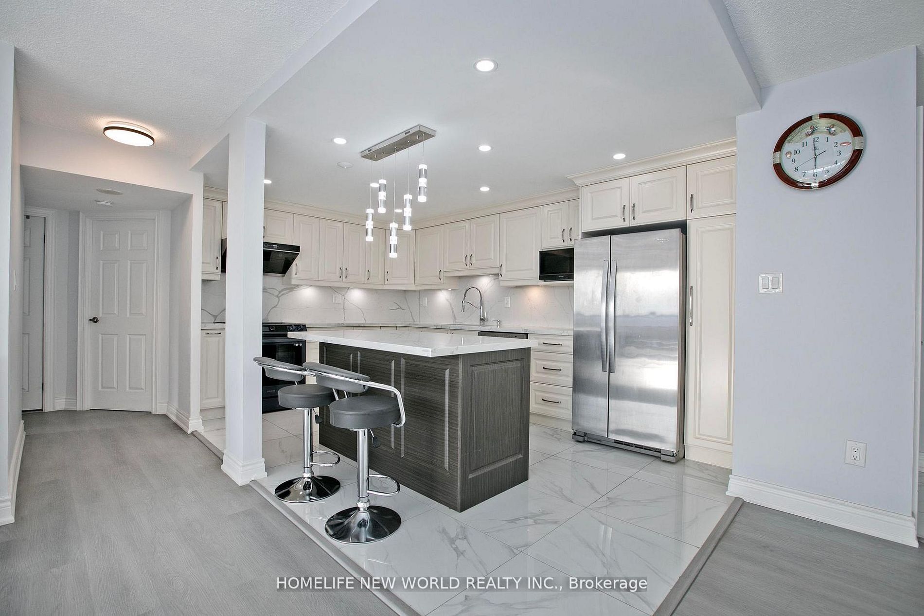 75 Bamburgh Circle 2117 Property Photo 10