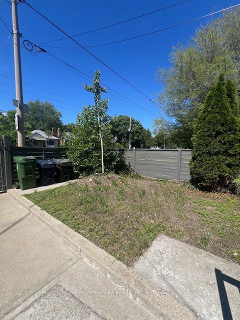 379 O'connor Drive Unit 1 (bsmnt) Property Photo 2