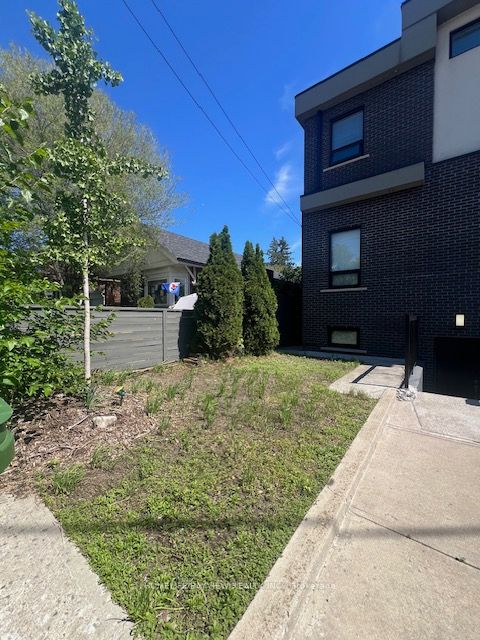 379 O'connor Drive Unit 1 (bsmnt) Property Photo 6