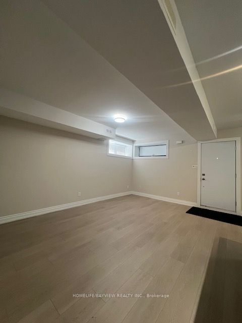 379 O'connor Drive Unit 1 (bsmnt) Property Photo 9