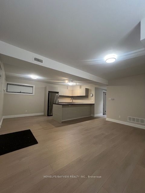 379 O'connor Drive Unit 1 (bsmnt) Property Photo 10