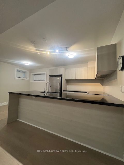 379 O'connor Drive Unit 1 (bsmnt) Property Photo 11