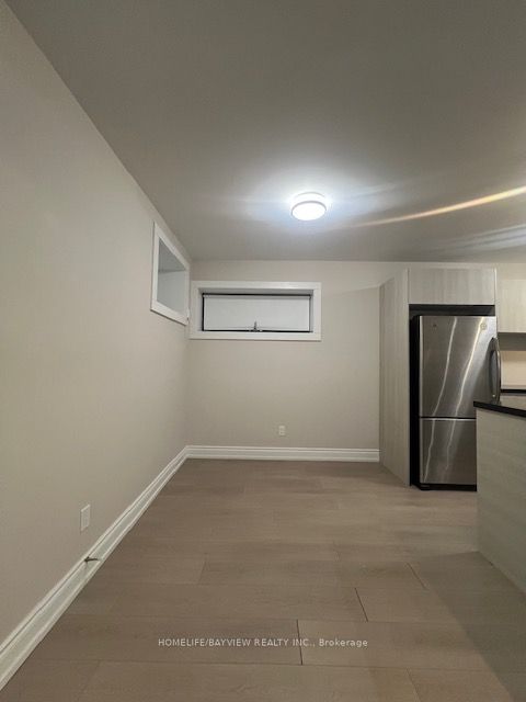379 O'connor Drive Unit 1 (bsmnt) Property Photo 13