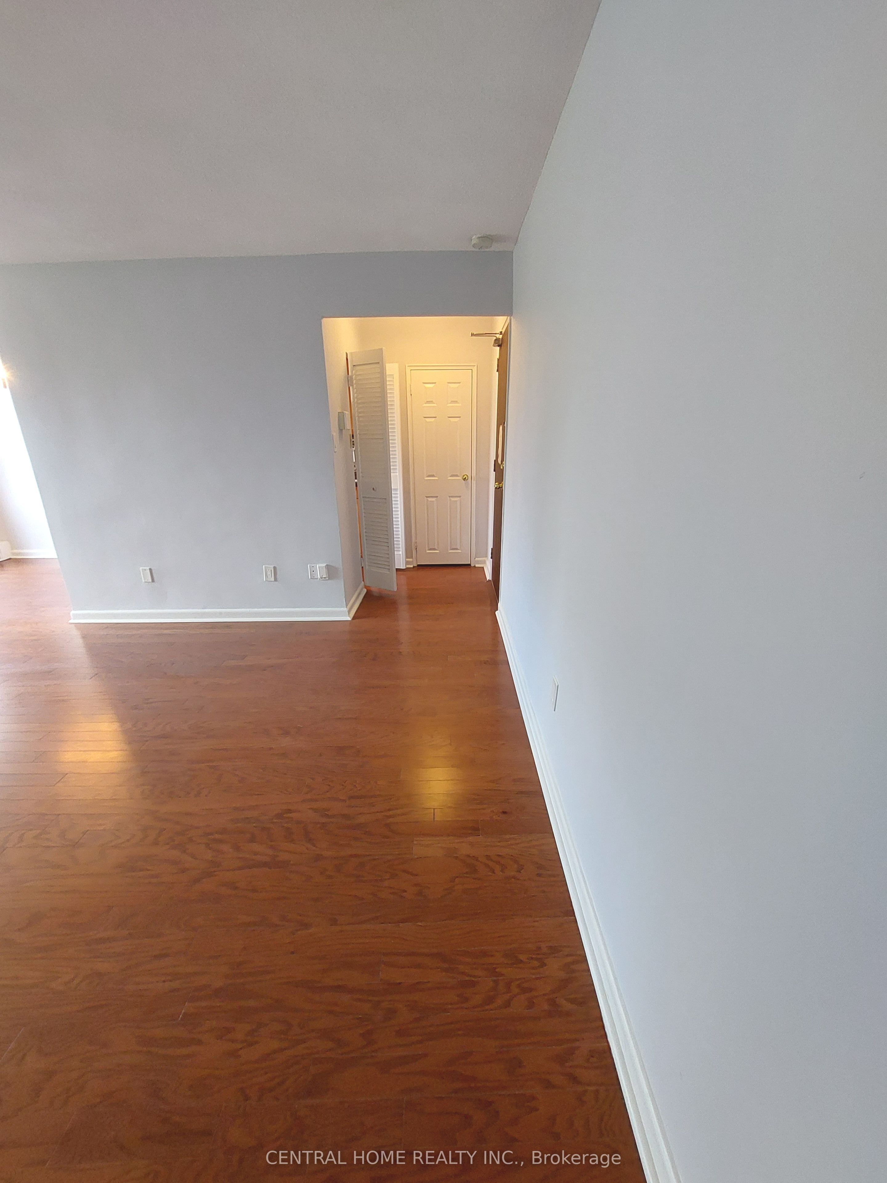 921 Midland Avenue 504 Property Photo 6