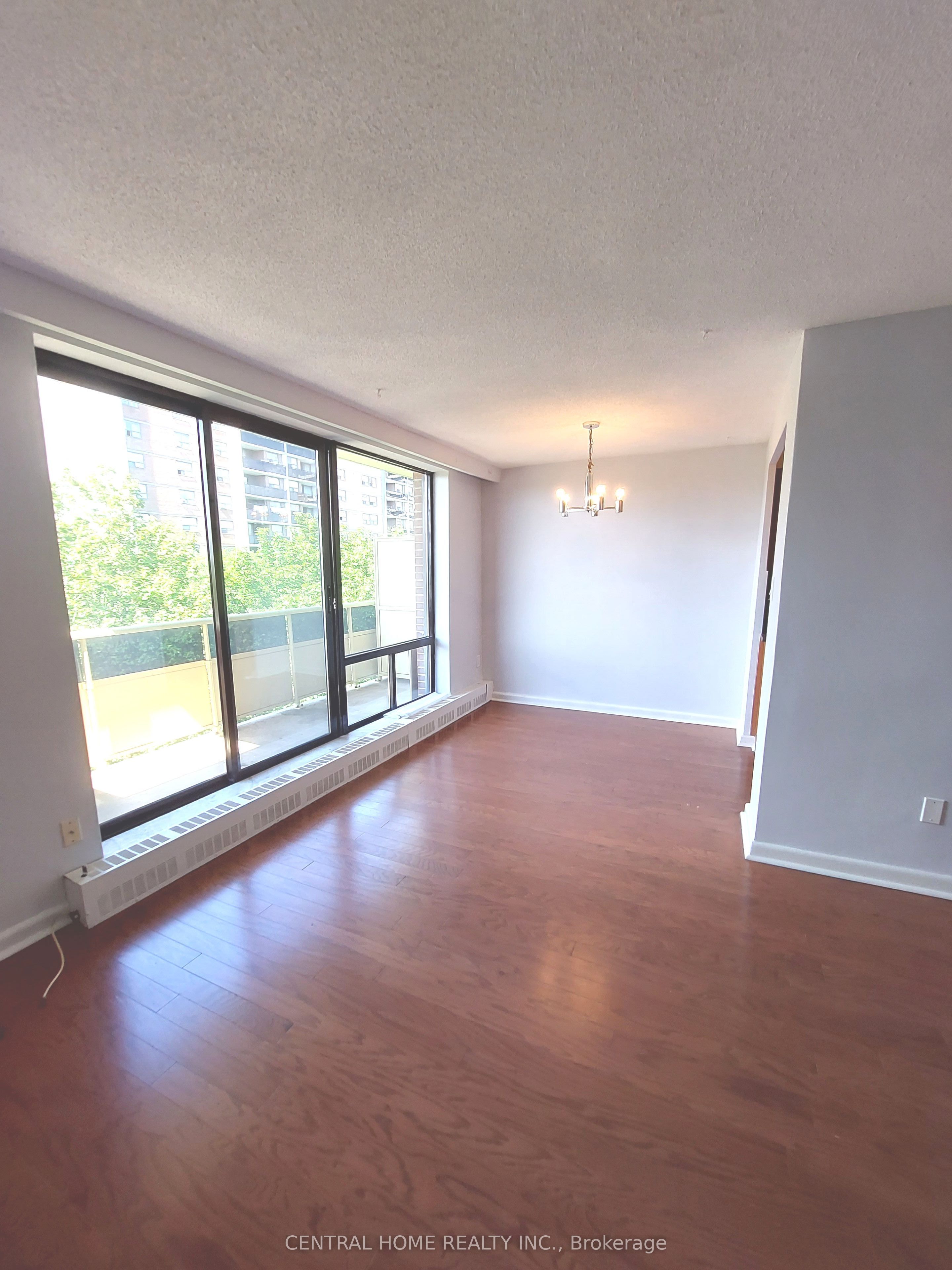 921 Midland Avenue 504 Property Photo 7