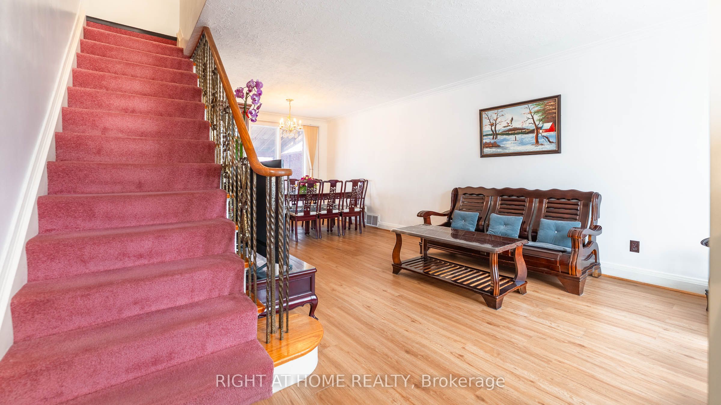 82 Tower Drive Property Photo 5