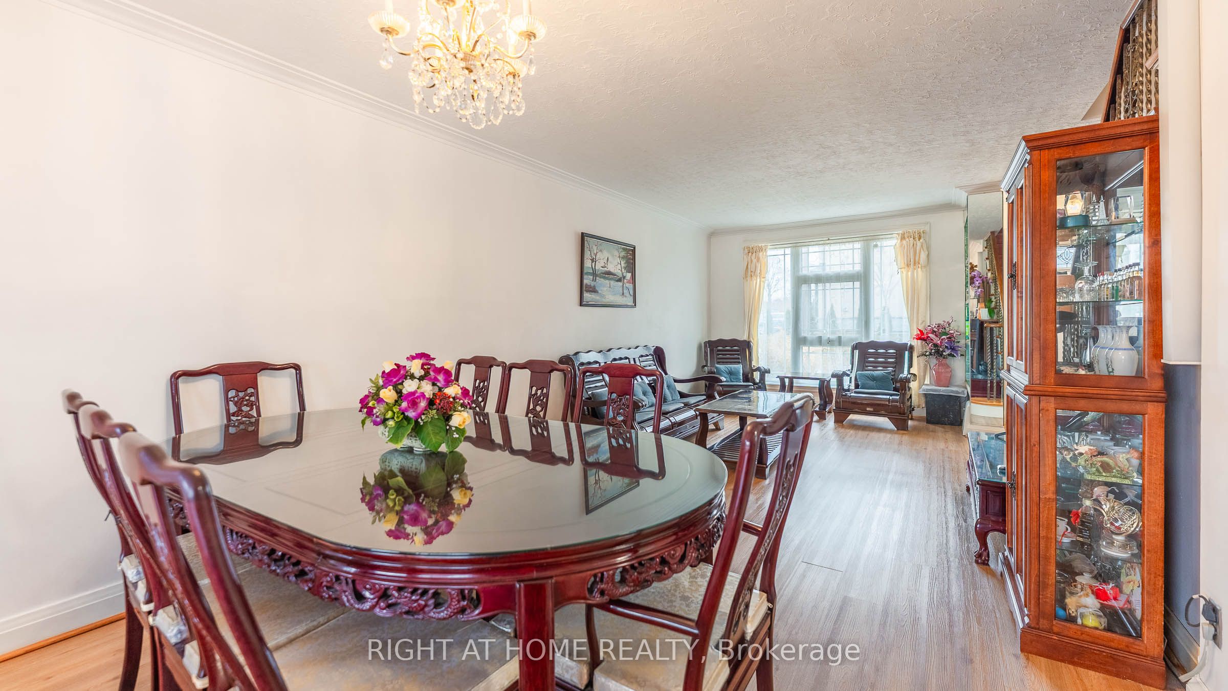 82 Tower Drive Property Photo 8