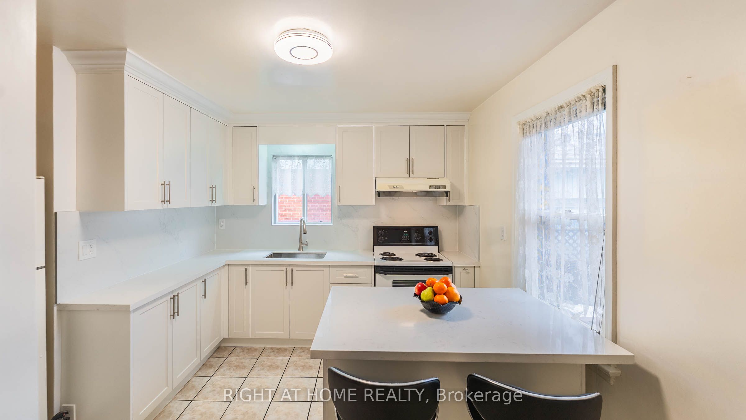 82 Tower Drive Property Photo 10