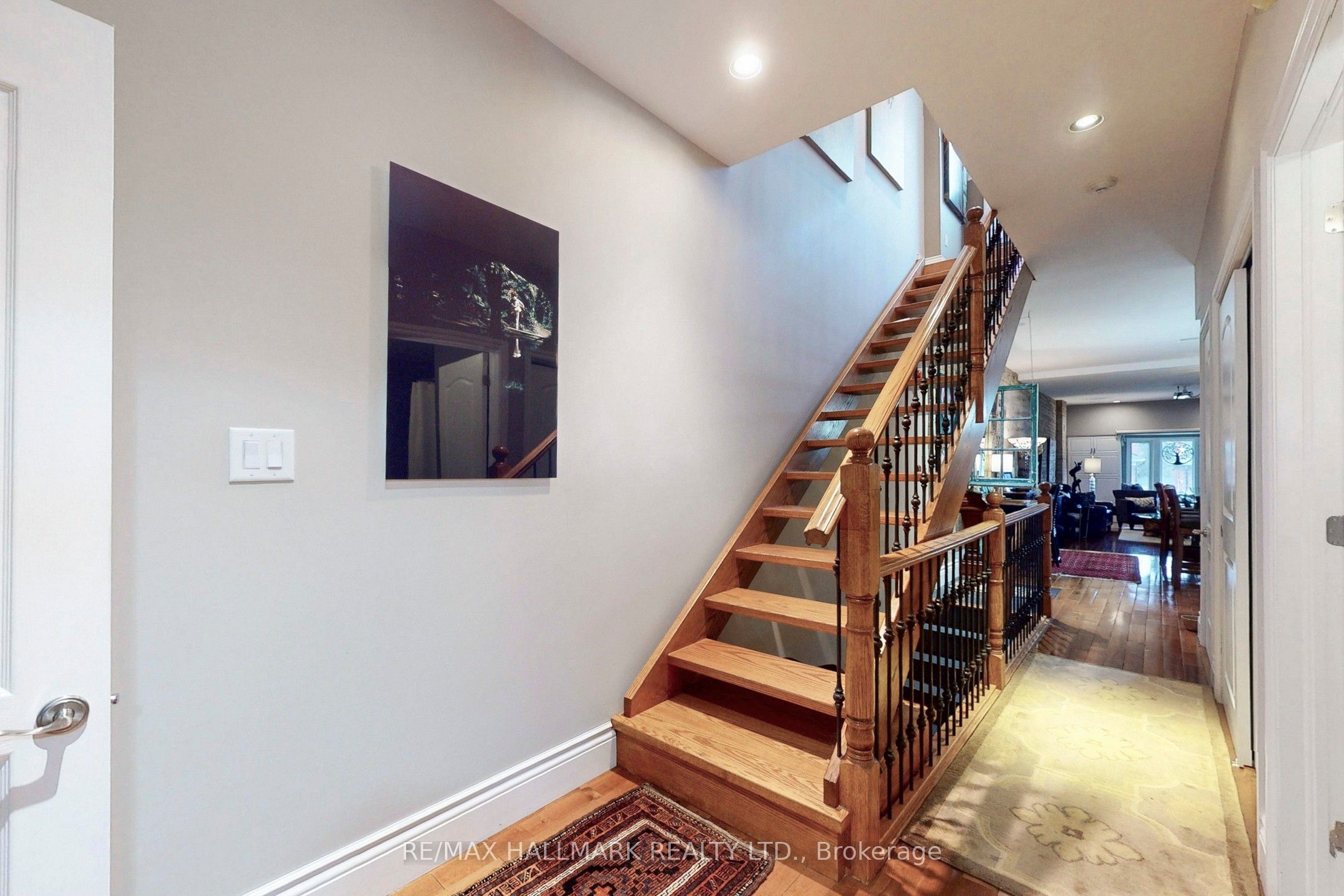 2184 Queen Street E Property Photo 20