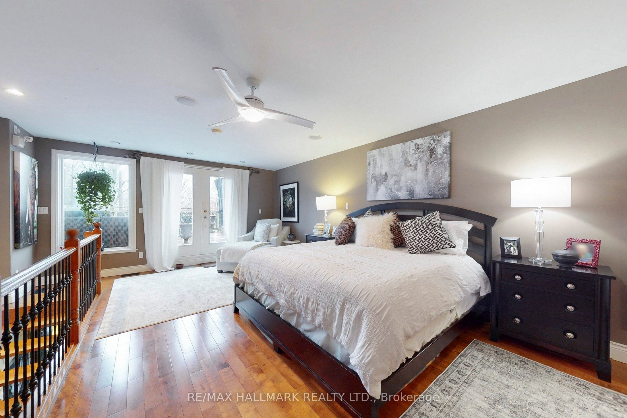 2184 Queen Street E Property Photo 23