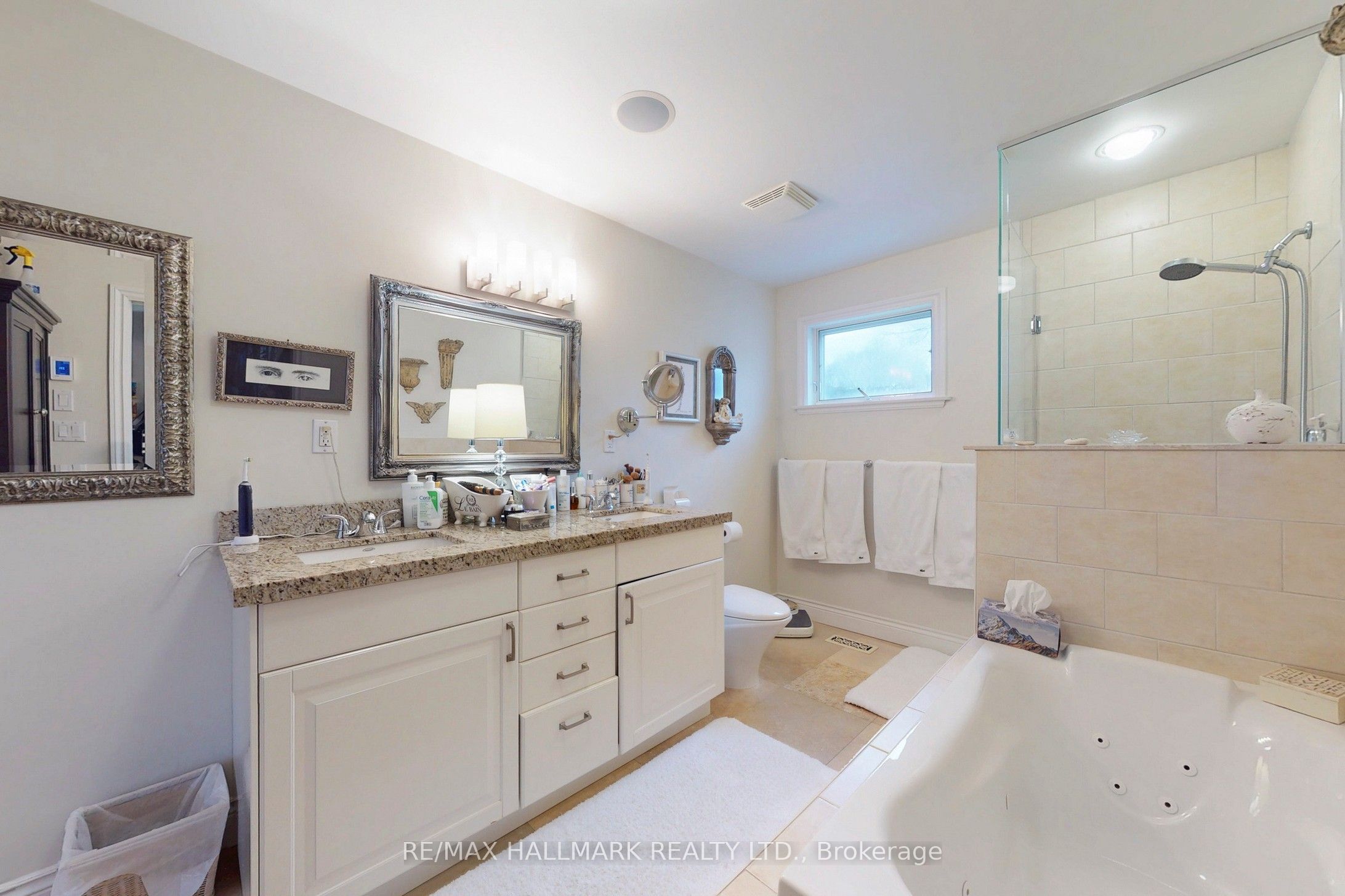 2184 Queen Street E Property Photo 25