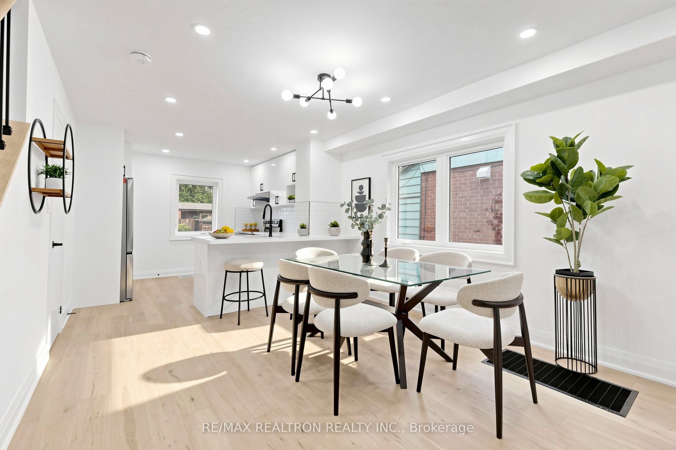414 Mortimer Avenue Property Photo 12