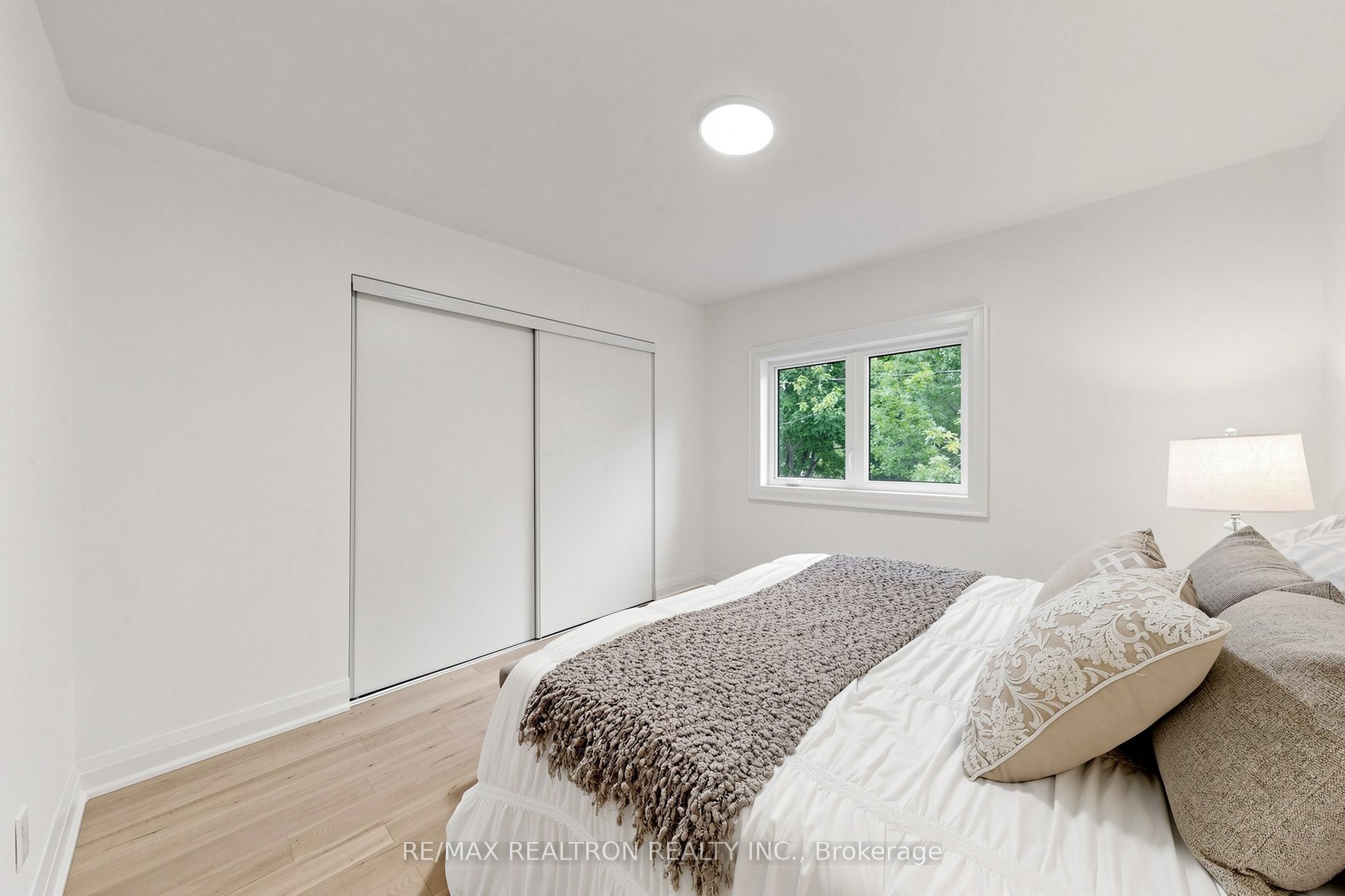 414 Mortimer Avenue Property Photo 24