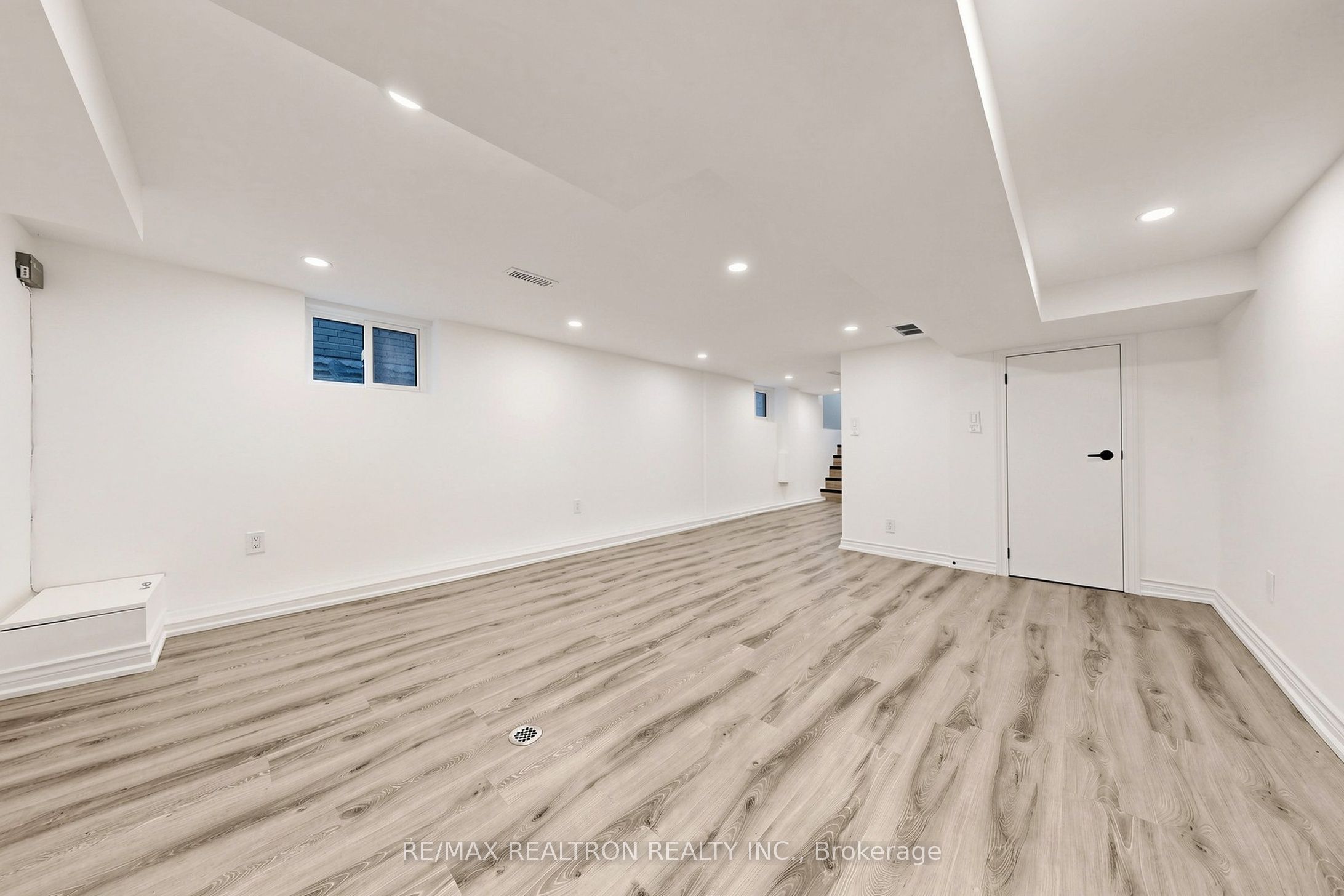 414 Mortimer Avenue Property Photo 34