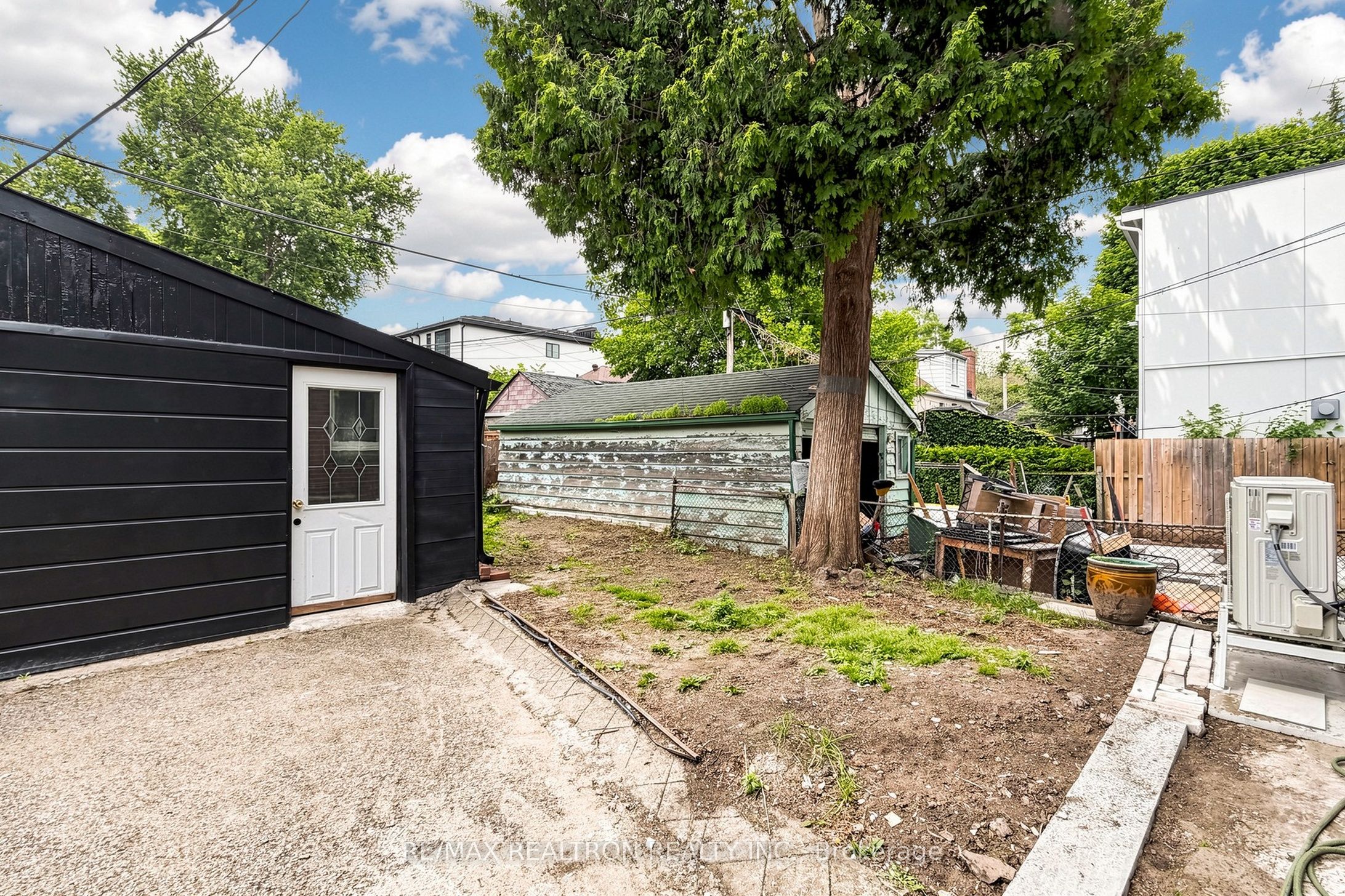 414 Mortimer Avenue Property Photo 39