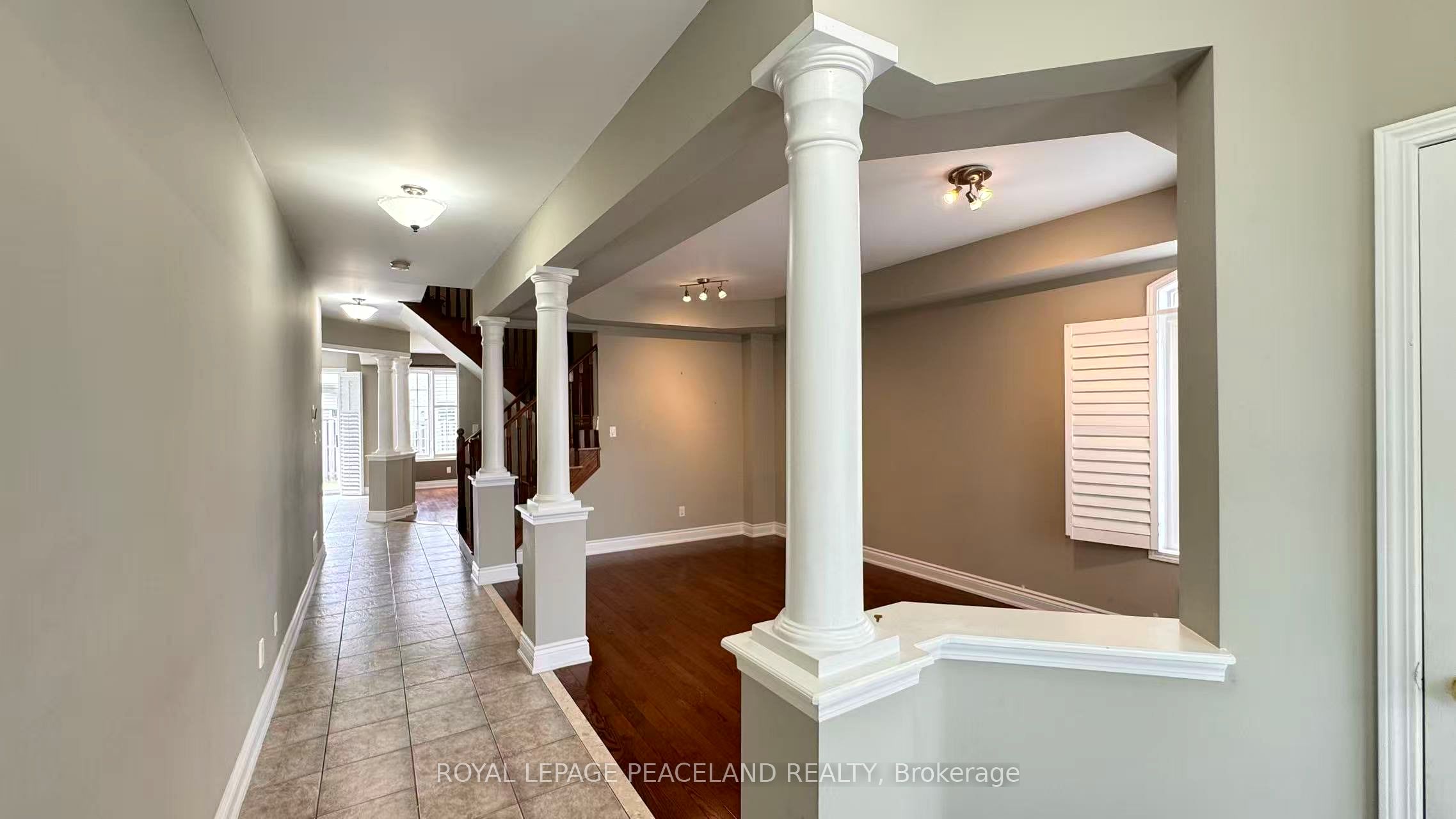 6 Cragg Crescent Property Photo 2