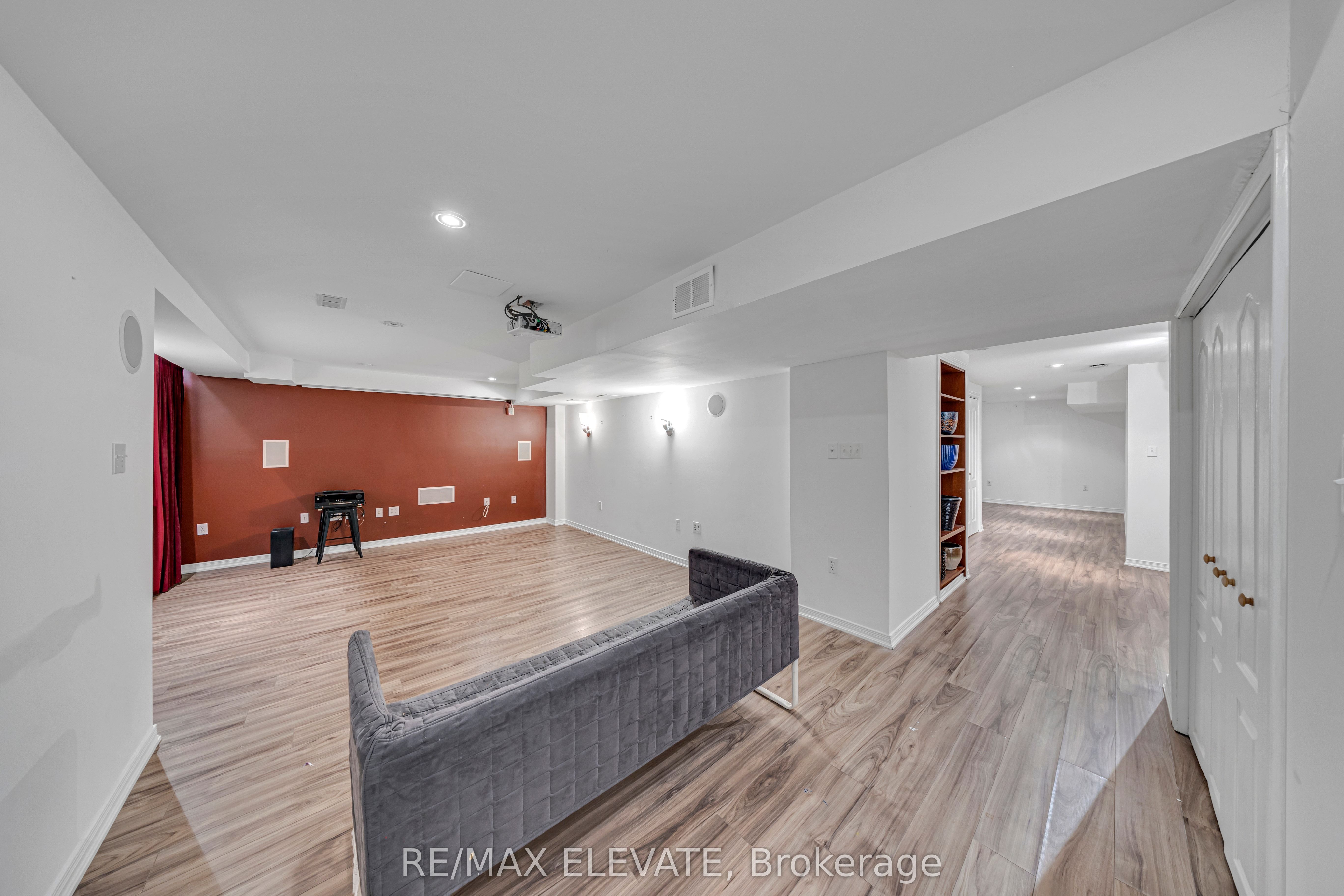 43 Mcsweeney Crescent Property Photo 39