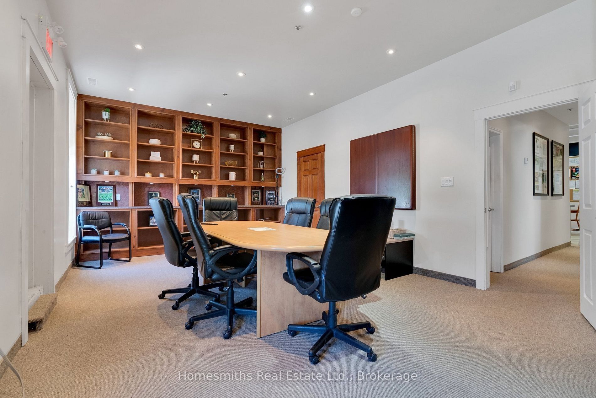 9 Cobbledick Street Property Photo 12