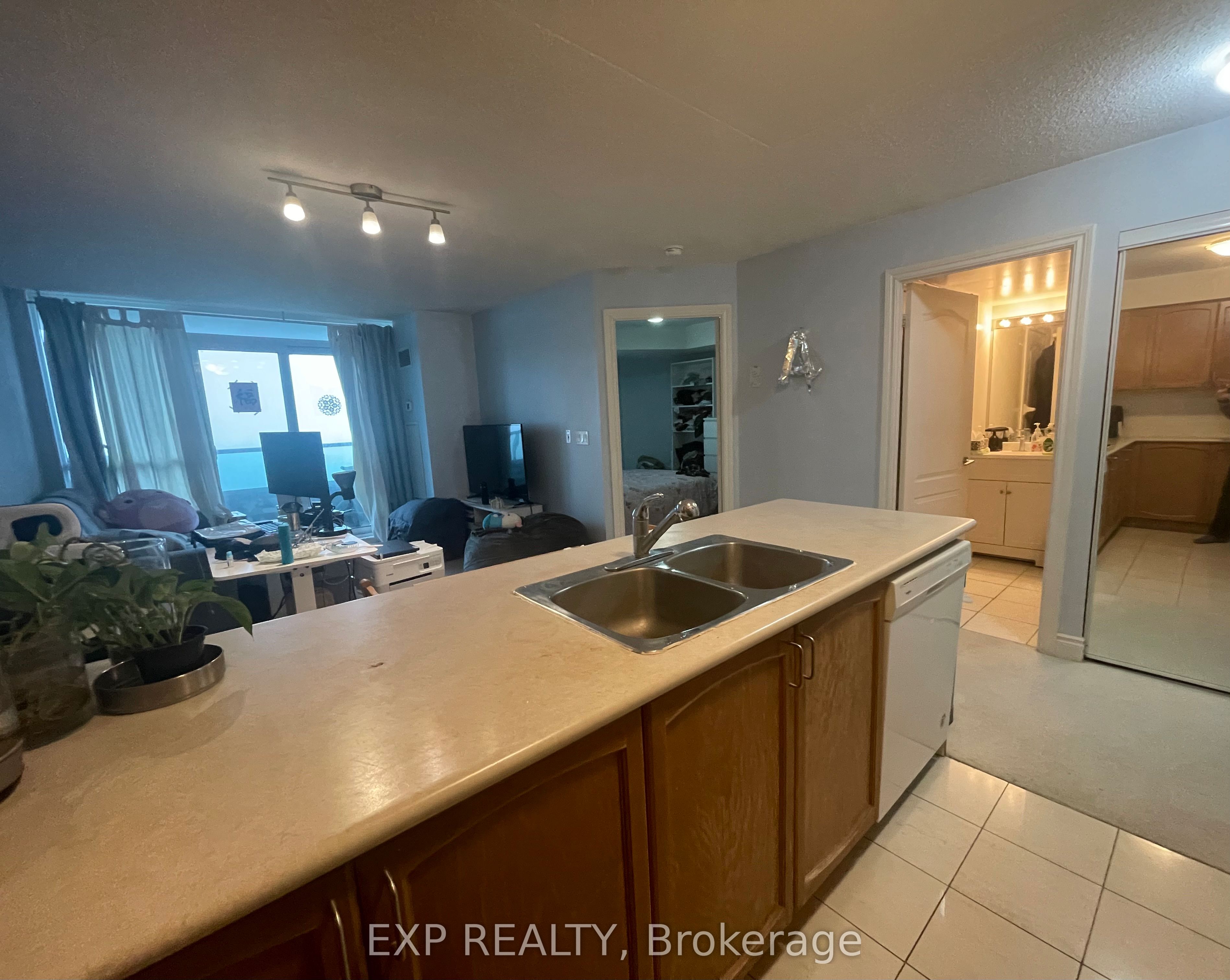 50 Brian Harrison Way 2810 Property Photo 8