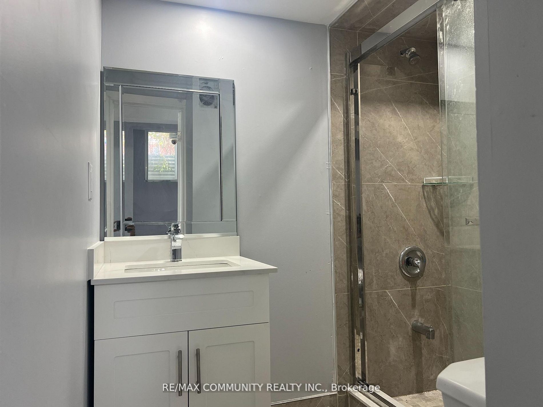 1163 Ravenscroft Road Basement Property Photo 8