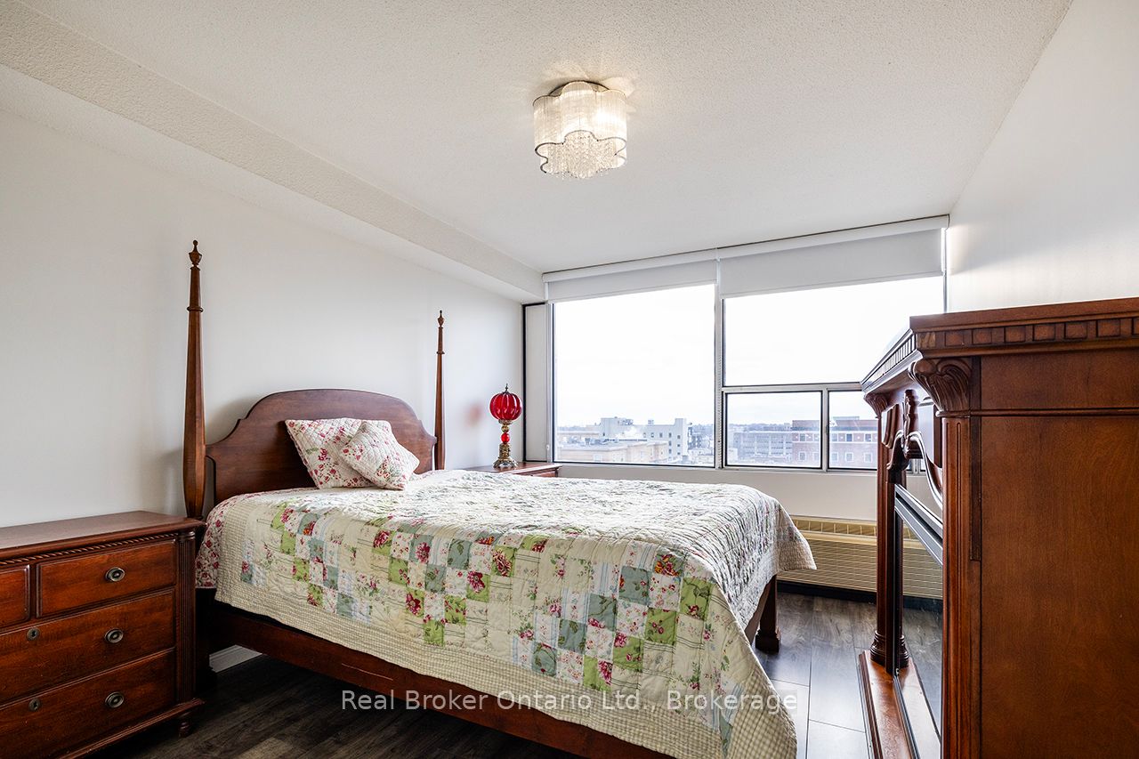 50 E Richmond Street E 623 Property Photo 21