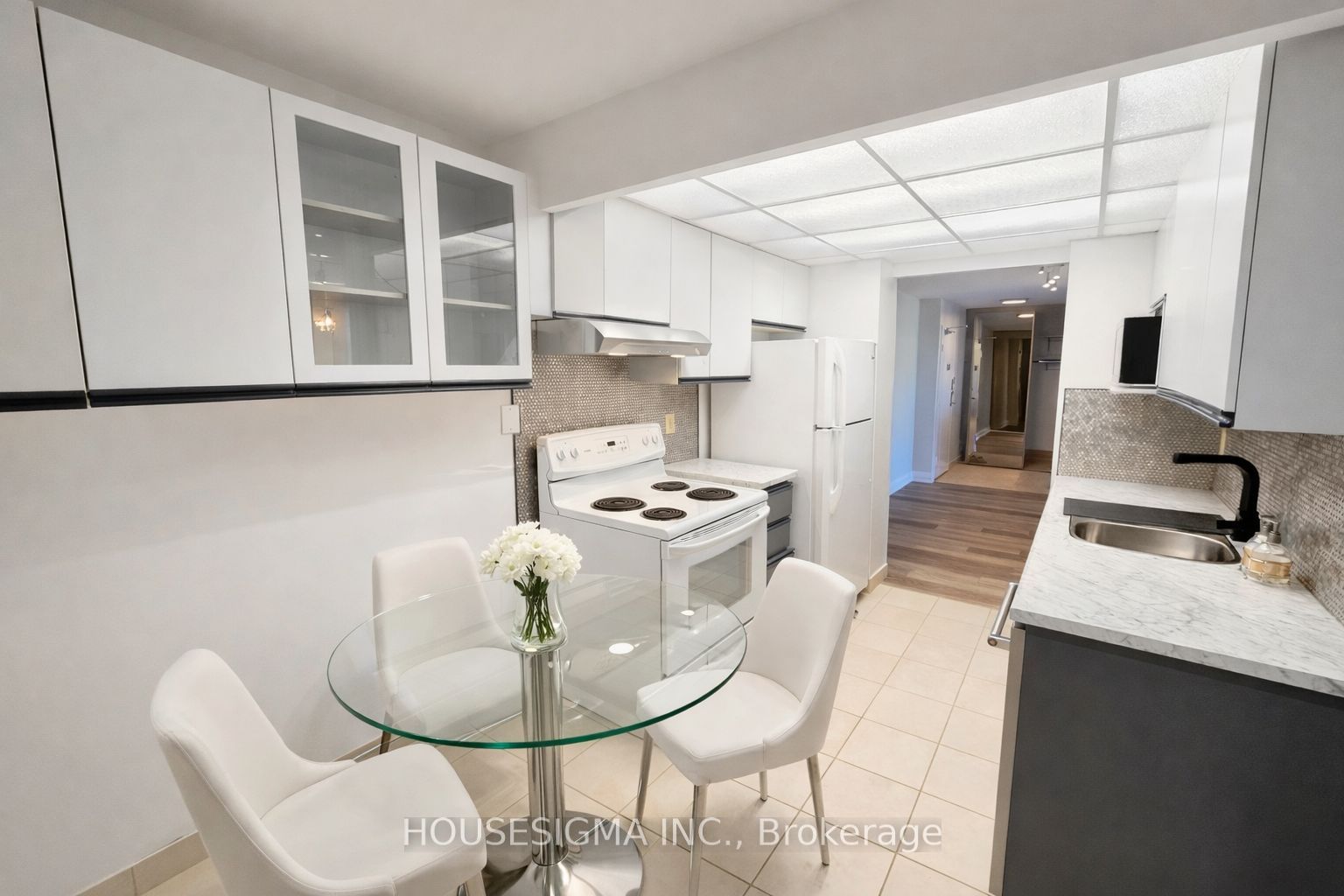 55 Huntingdale Boulevard 1804 Property Photo 6