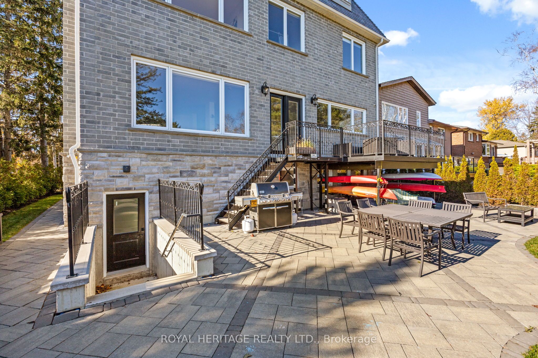 968 Essa Crescent Property Photo 11