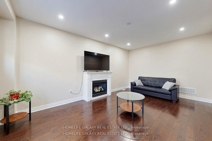 1871 Arborwood Drive Property Photo 6