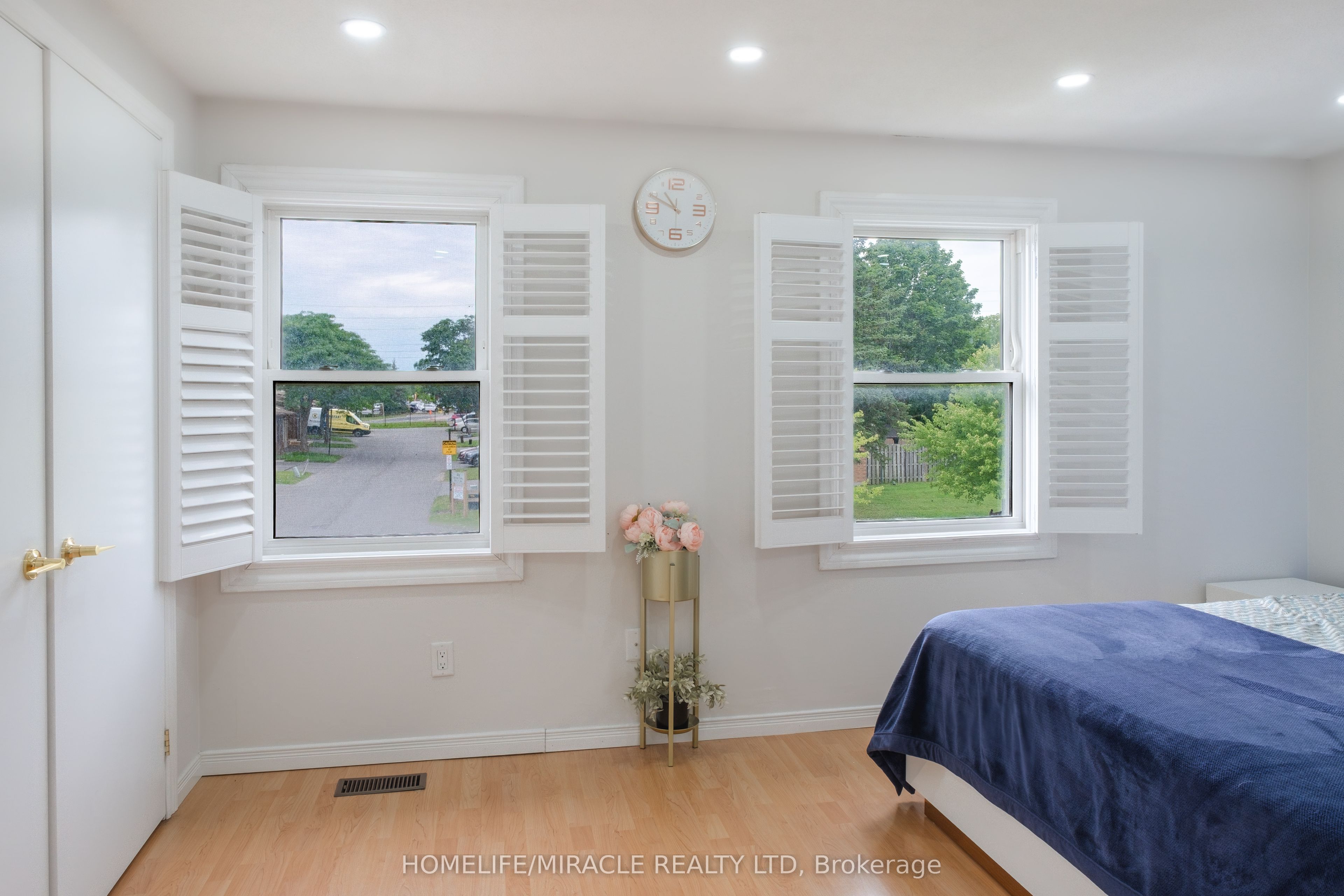 439 Bristol Crescent Property Photo 18