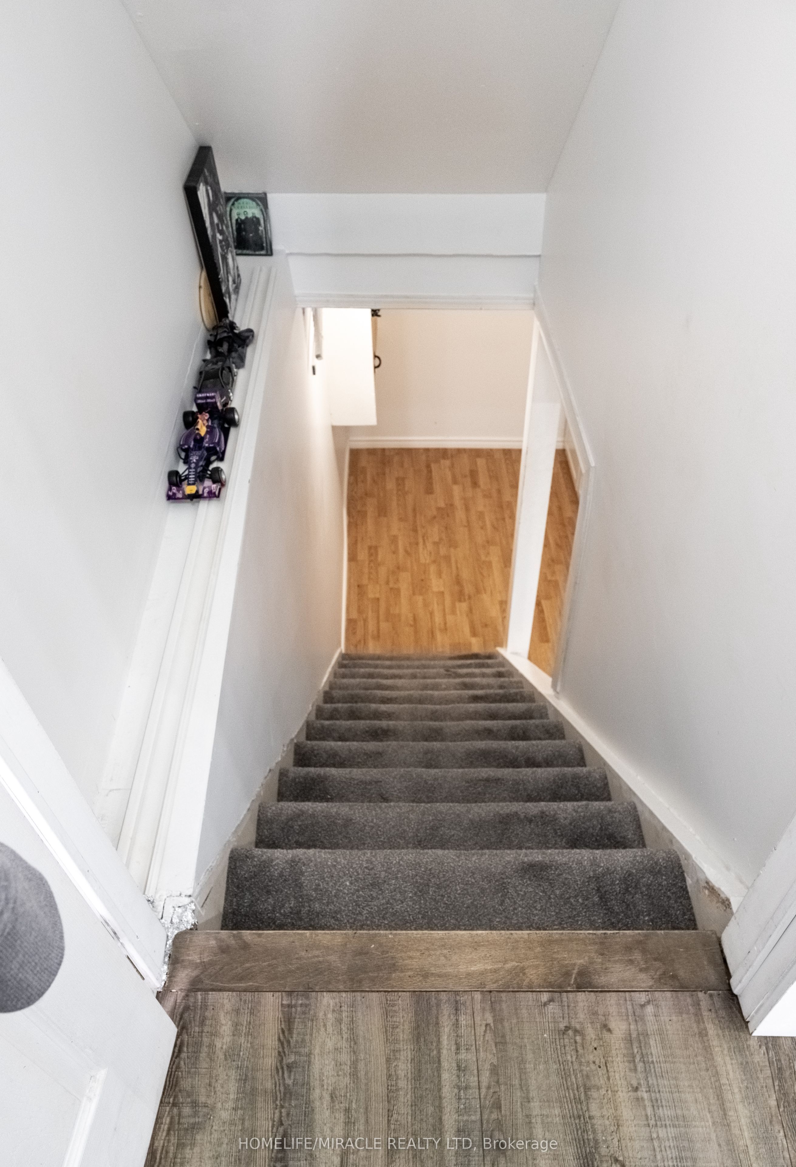 439 Bristol Crescent Property Photo 25