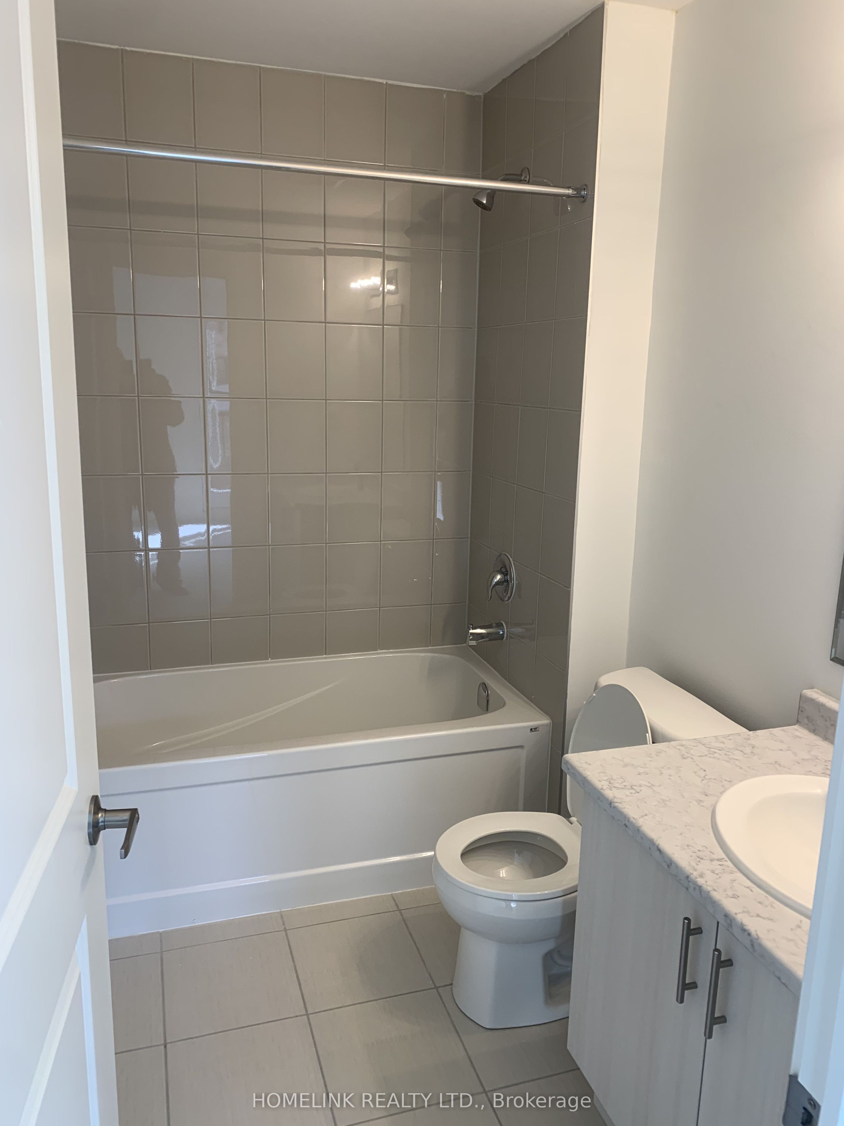 51 Selfridge Way Property Photo 10
