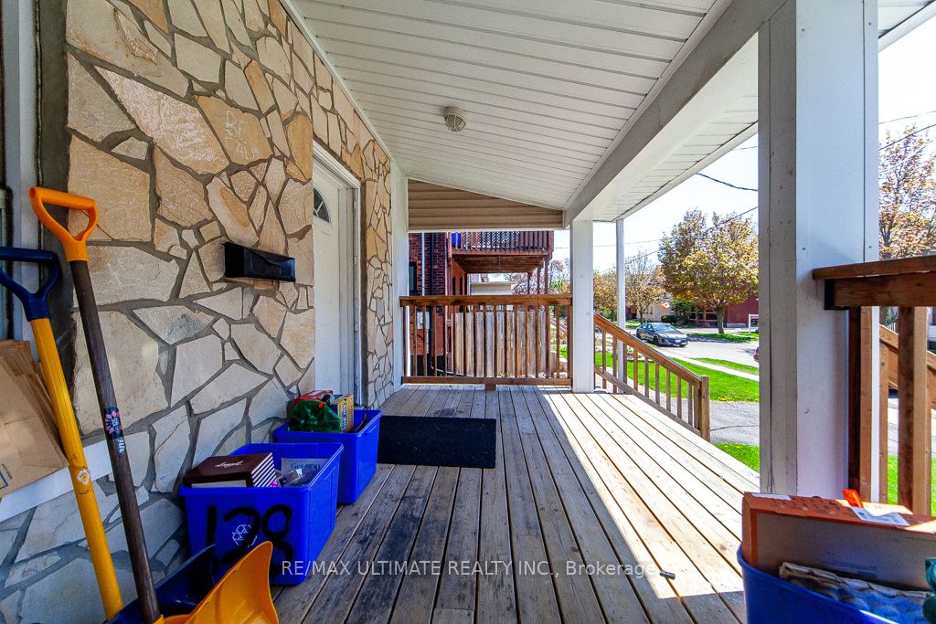 128 Elgin Street E Property Photo 3