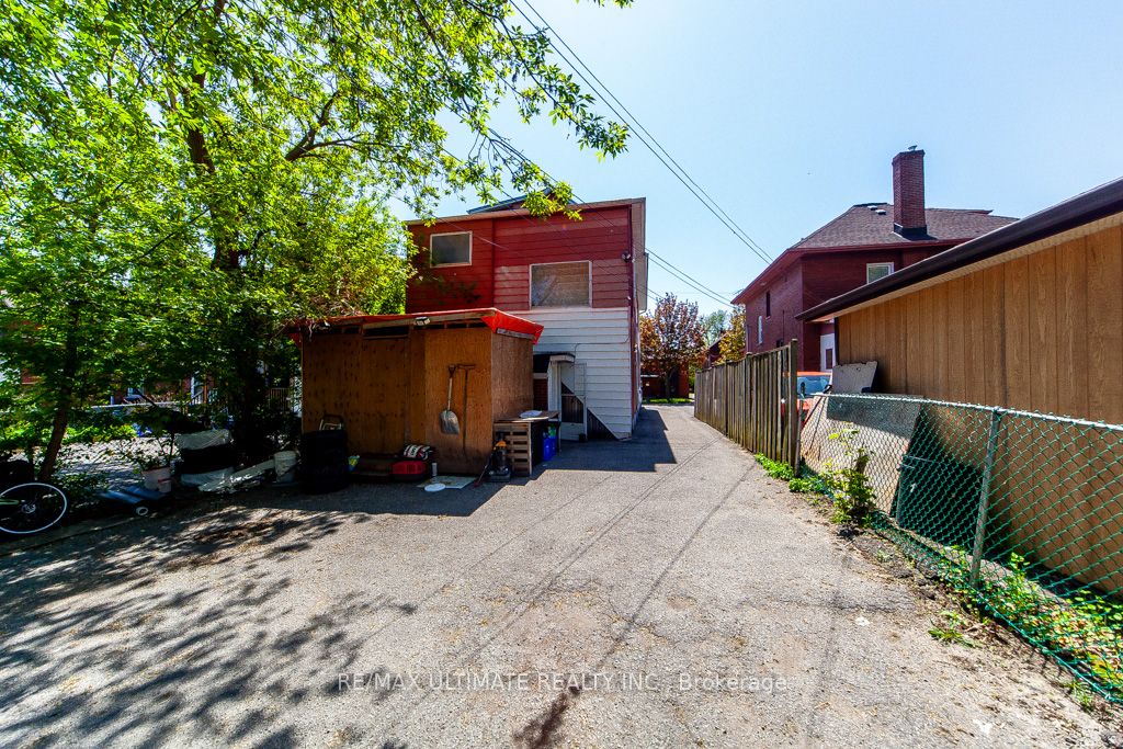 128 Elgin Street E Property Photo 6