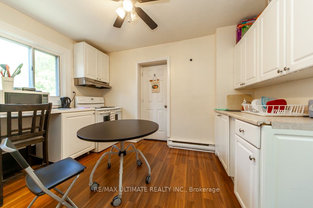 128 Elgin Street E Property Photo 14
