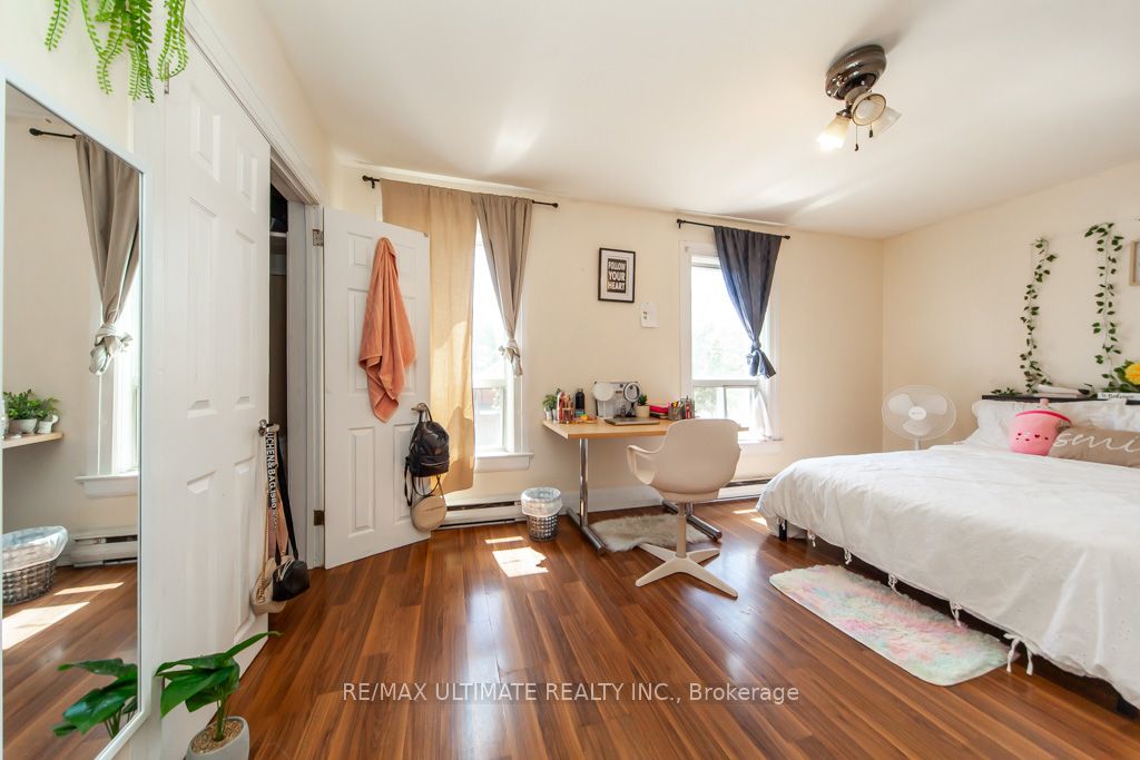 128 Elgin Street E Property Photo 17
