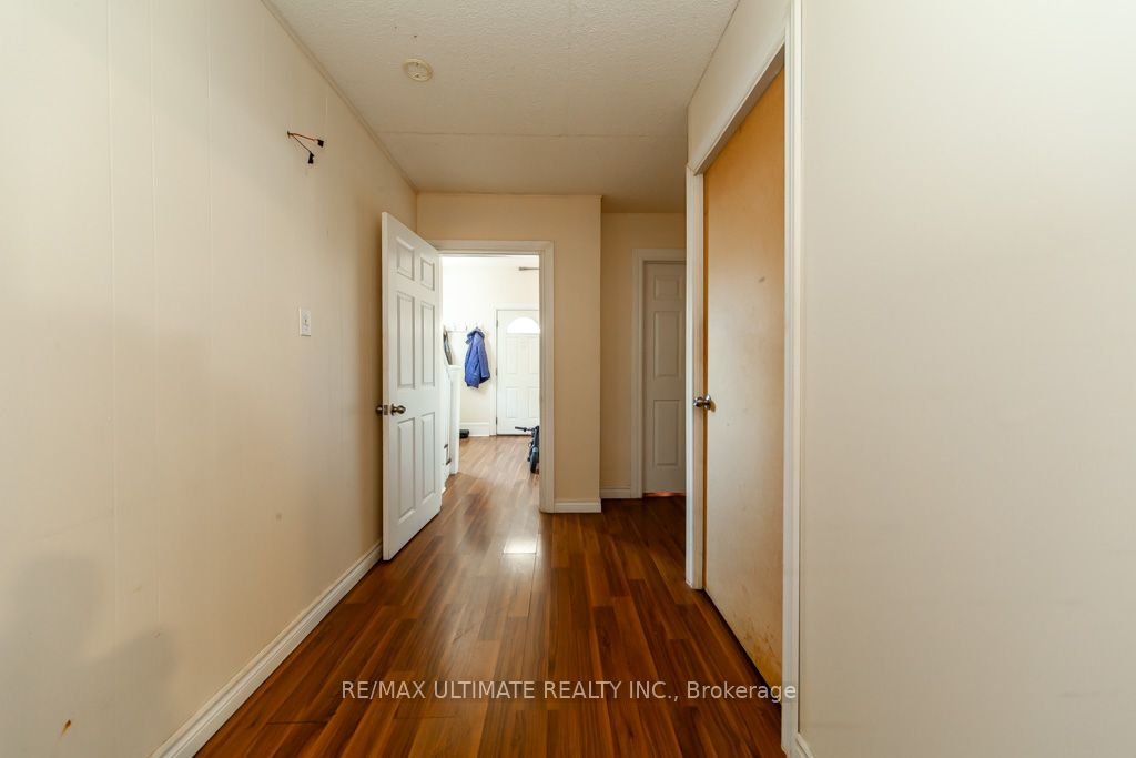 128 Elgin Street E Property Photo 27