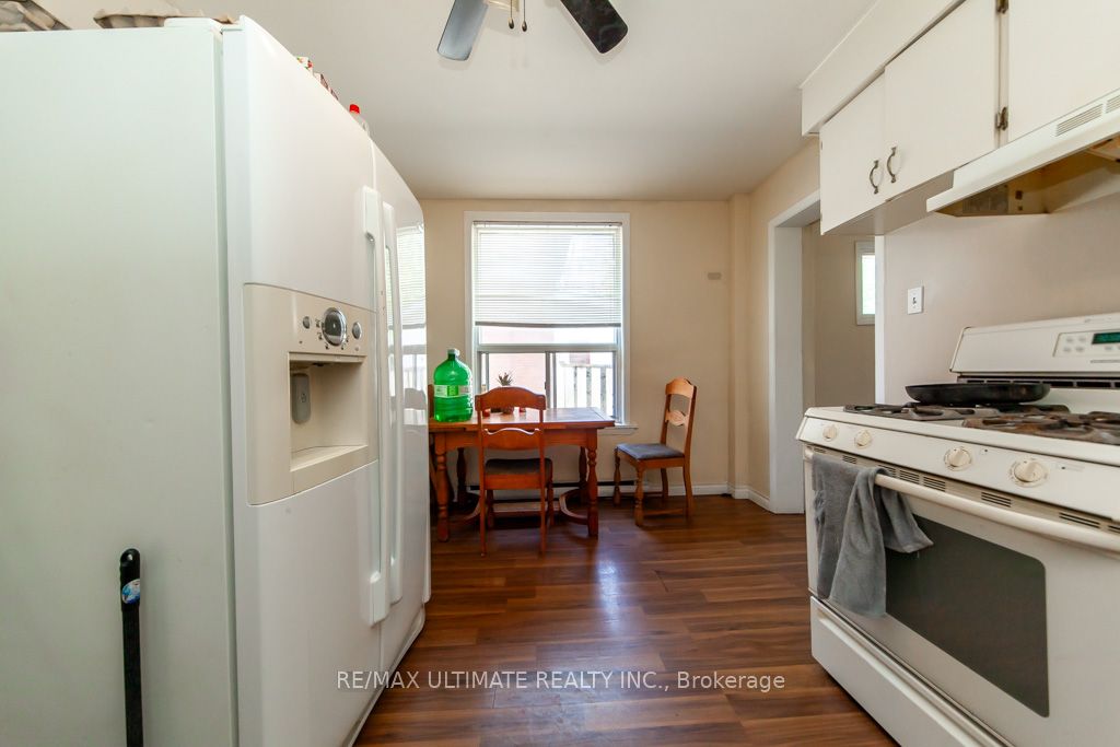 128 Elgin Street E Property Photo 31